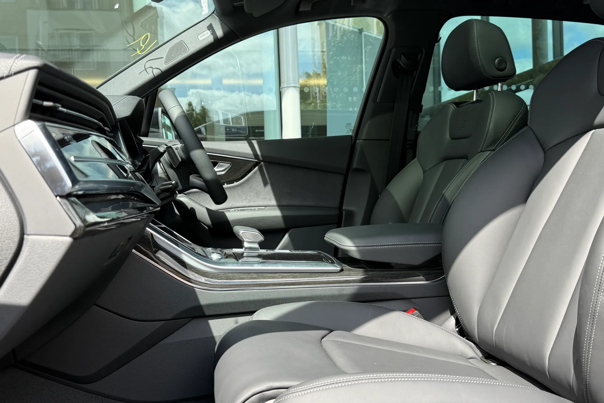 Audi Q7 thumbnail image number 45