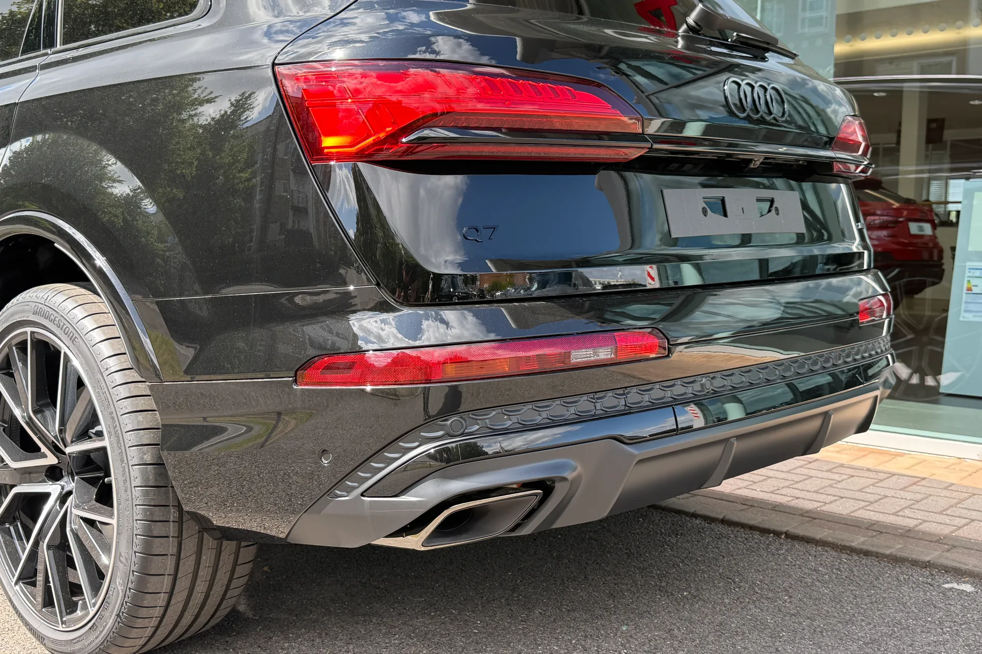 Audi Q7 thumbnail image number 36