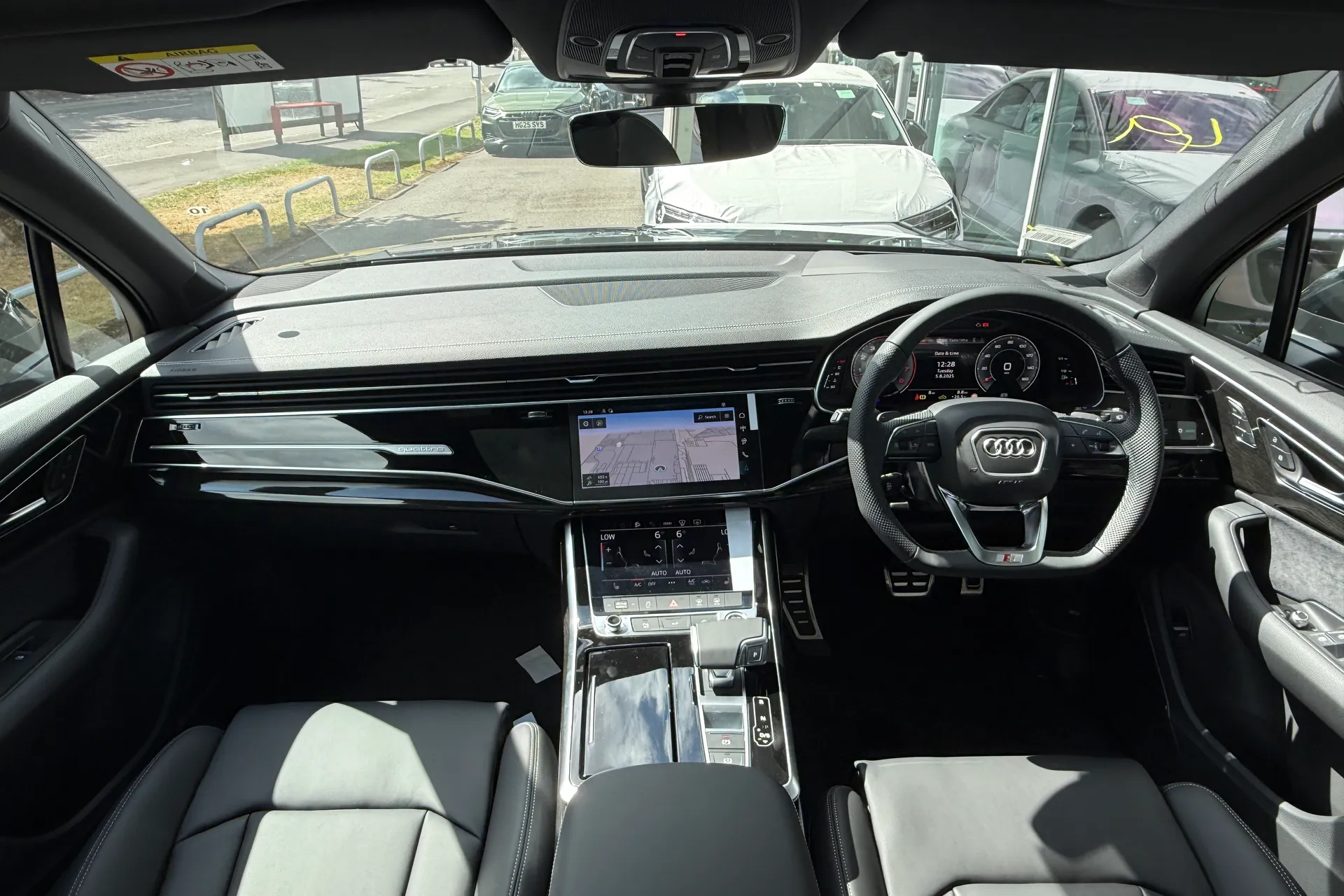 Audi Q7 thumbnail image number 30