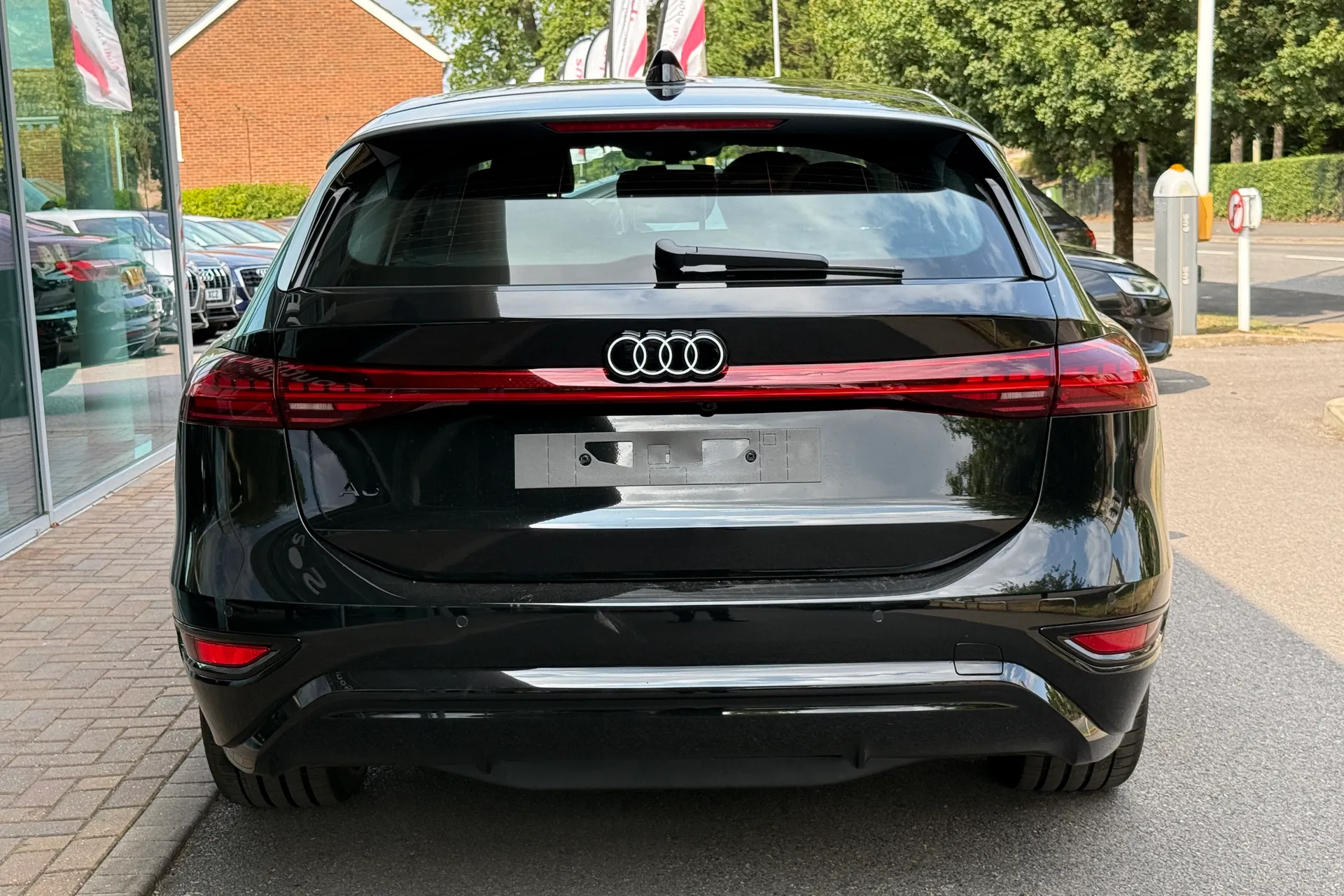 Audi A6 e-tron Avant thumbnail image number 40