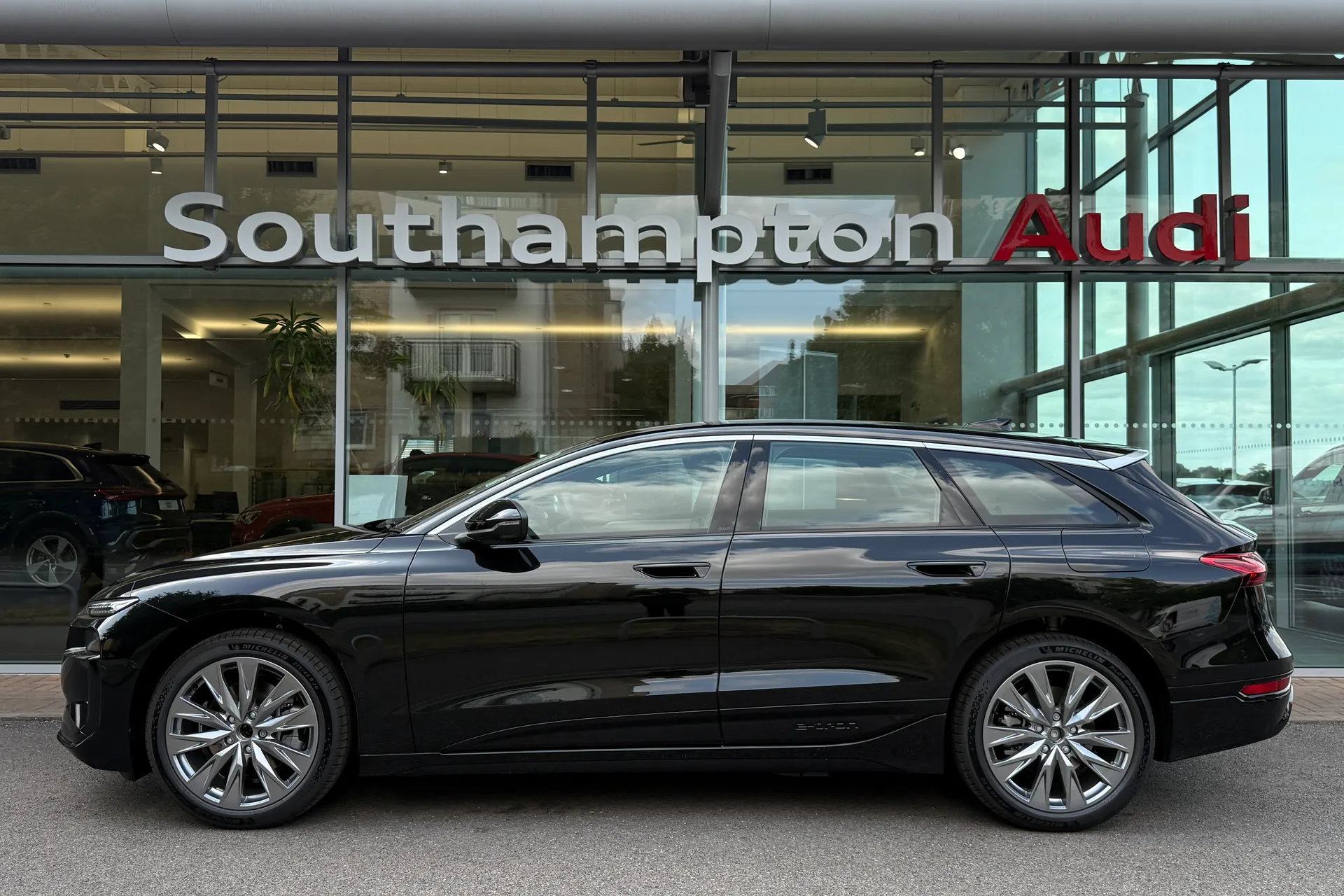 Audi A6 e-tron Avant thumbnail image number 46