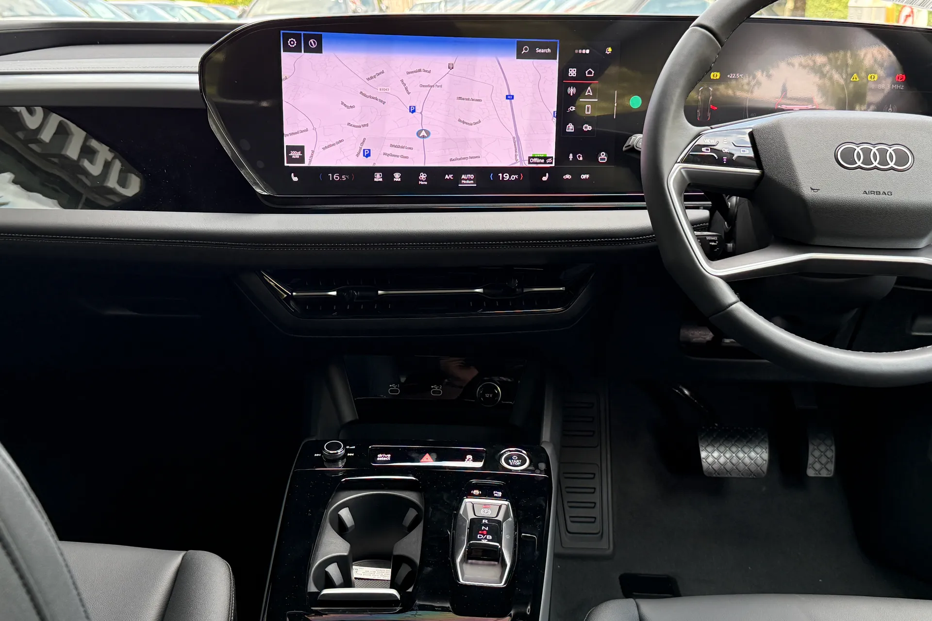 Audi A6 e-tron Avant thumbnail image number 23