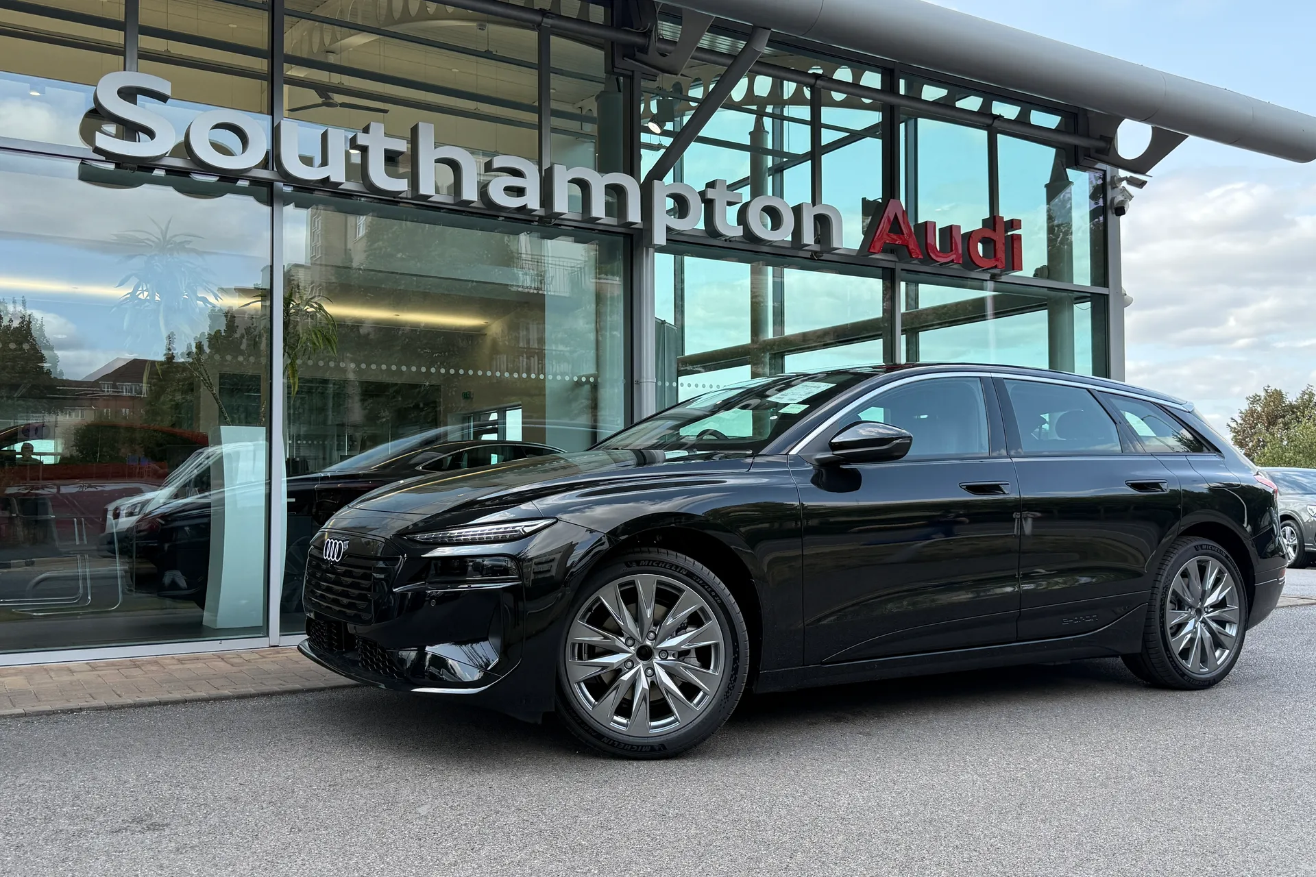 Audi A6 e-tron Avant thumbnail image number 45