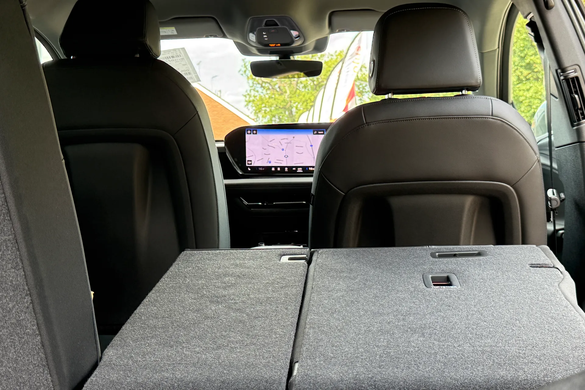 Audi A6 e-tron Avant thumbnail image number 32