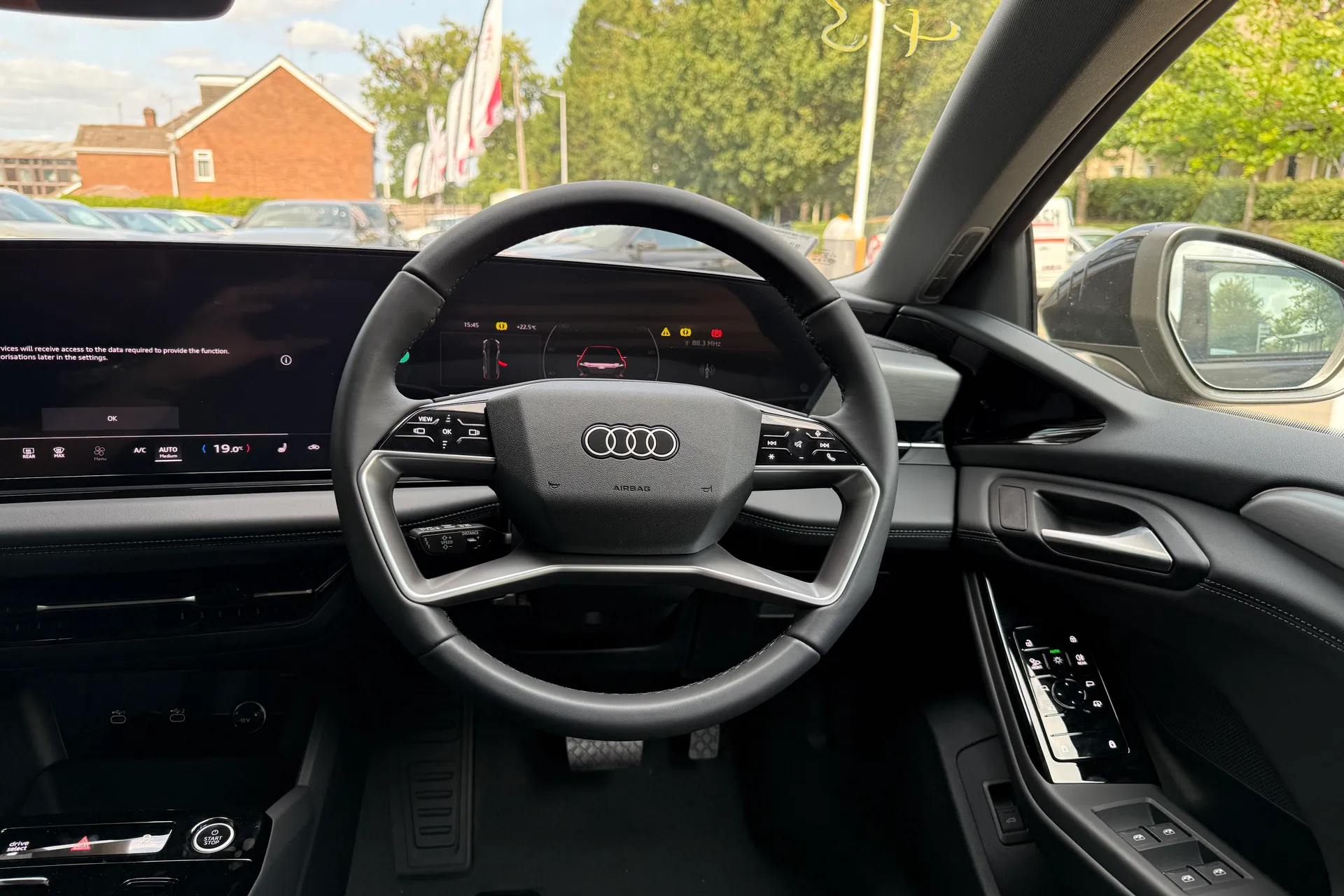 Audi A6 e-tron Avant thumbnail image number 19