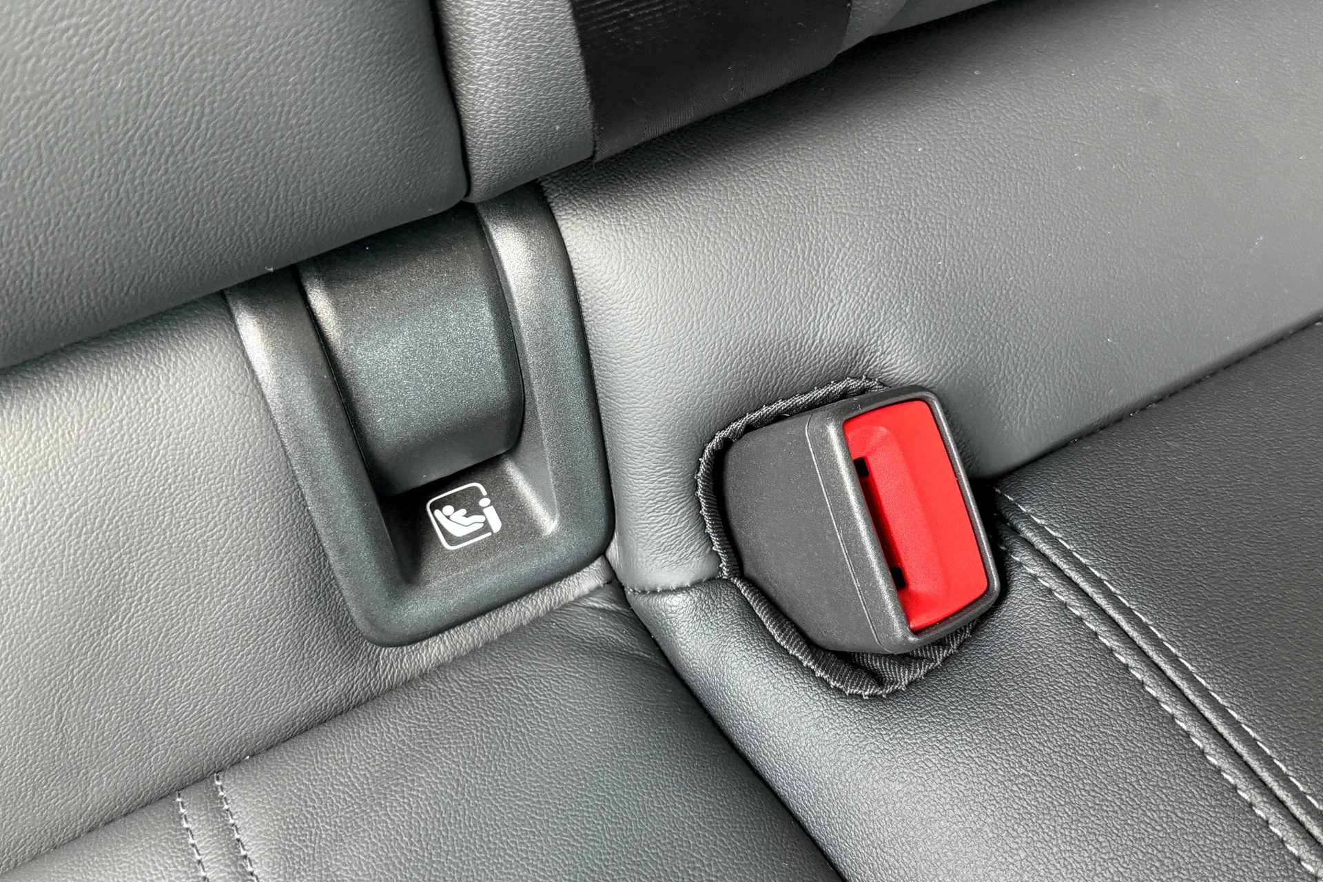 Audi A6 e-tron Avant thumbnail image number 25