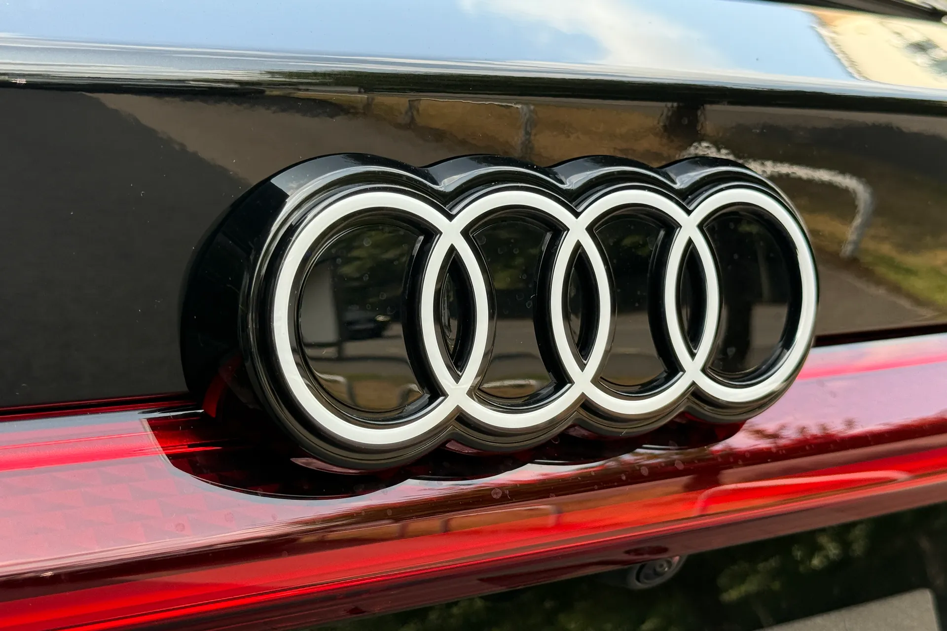 Audi A6 e-tron Avant thumbnail image number 27