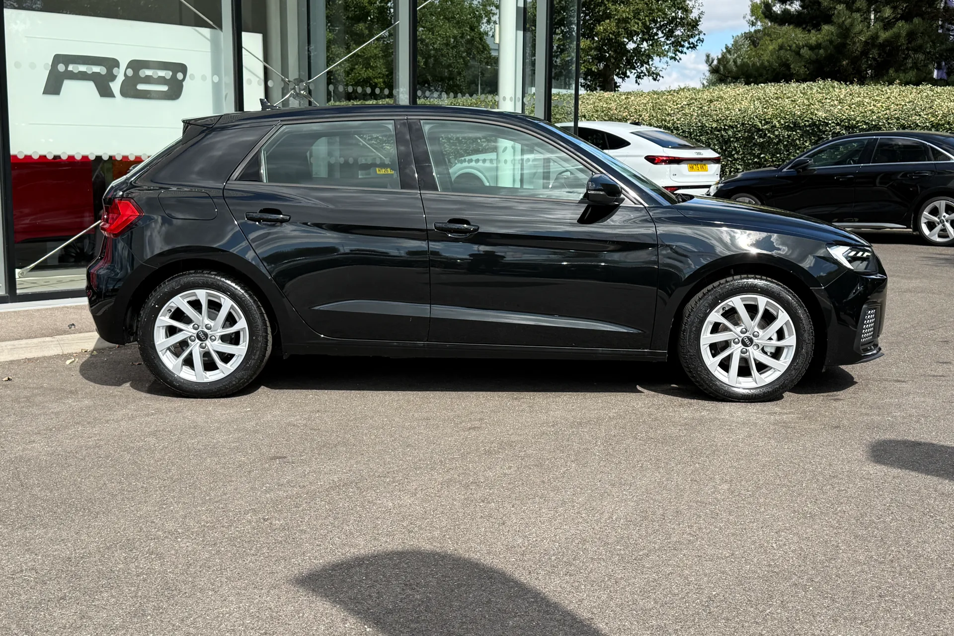Audi A1 thumbnail image number 2