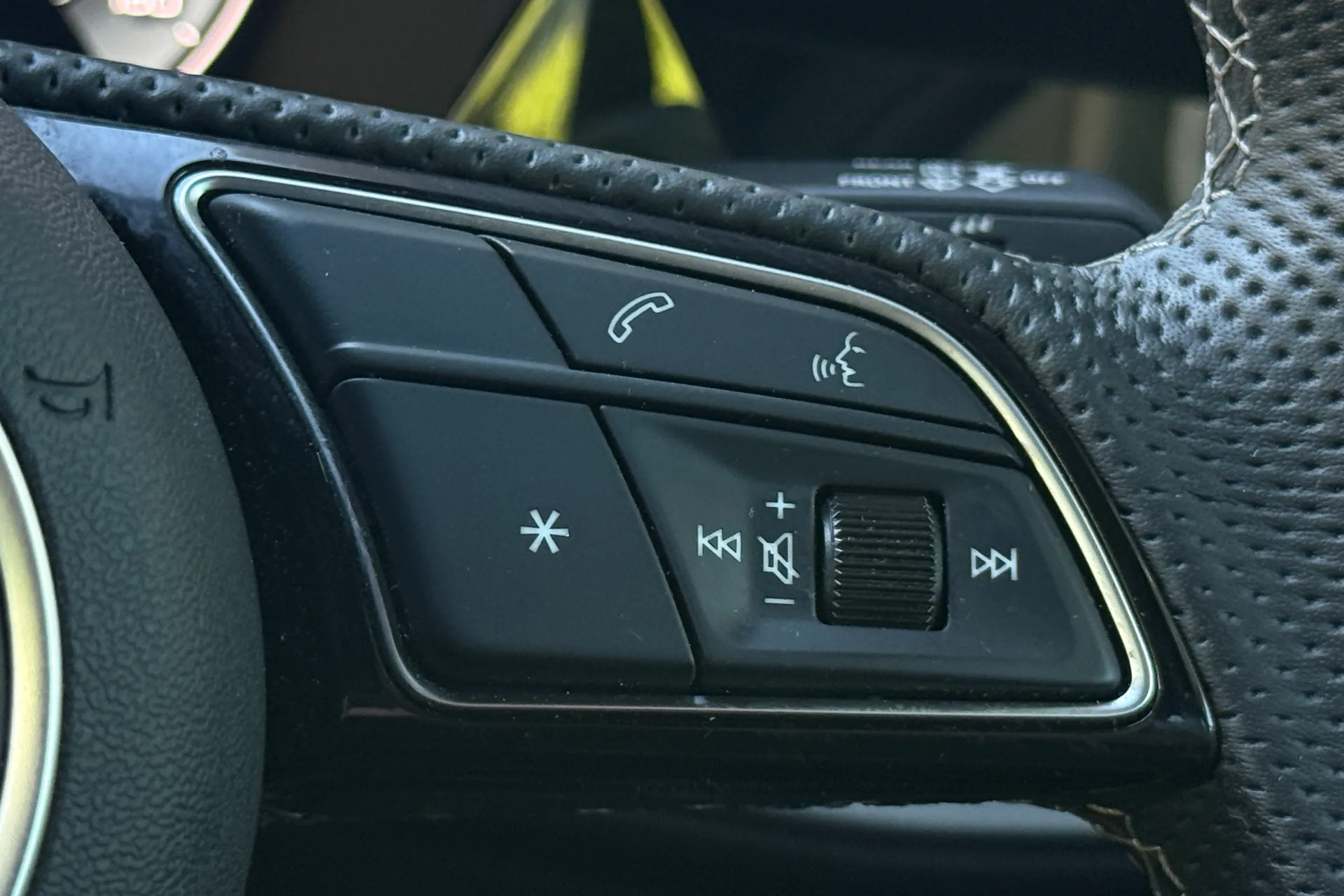 Audi A3 thumbnail image number 11
