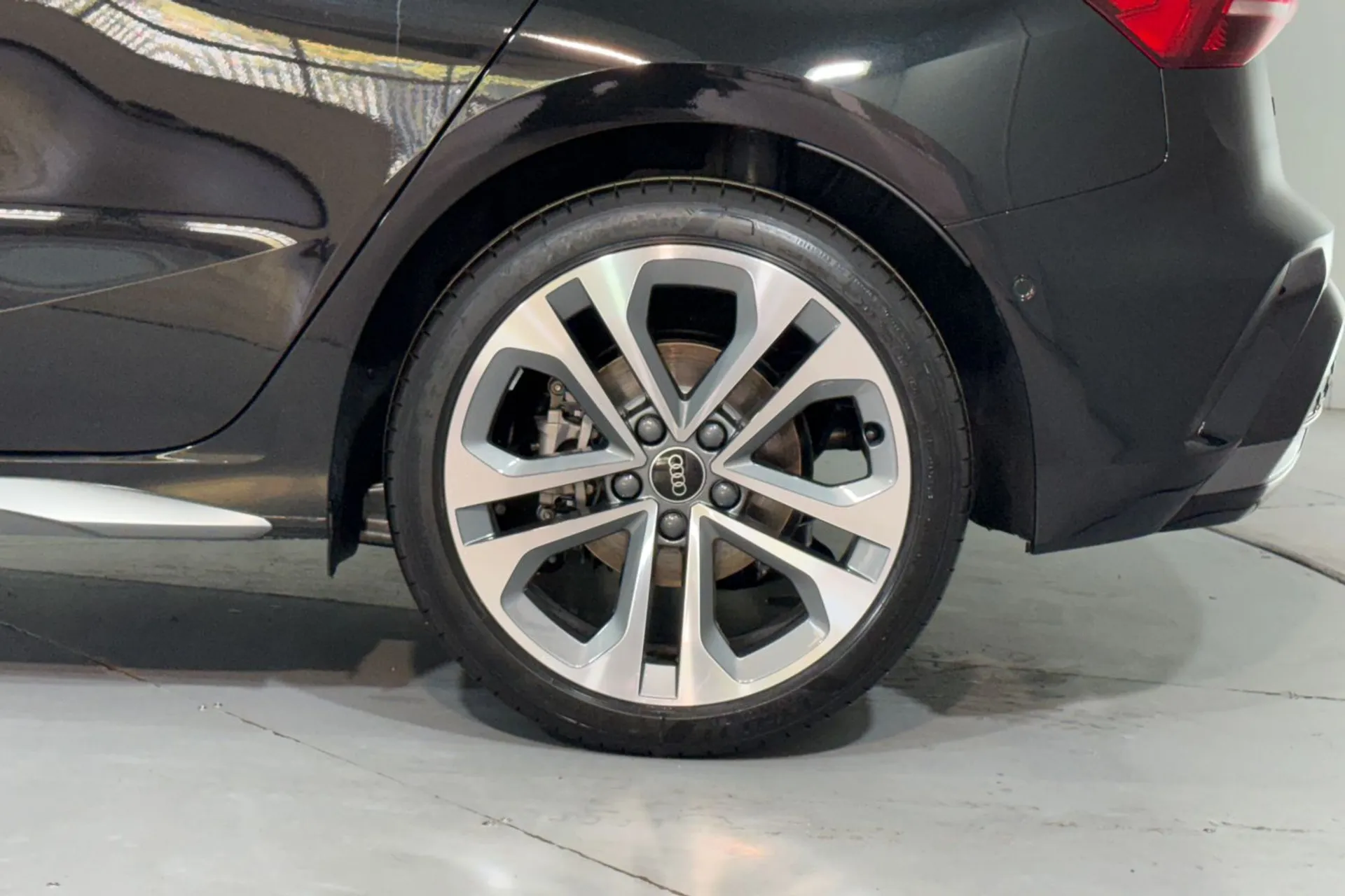 Audi A3 thumbnail image number 12