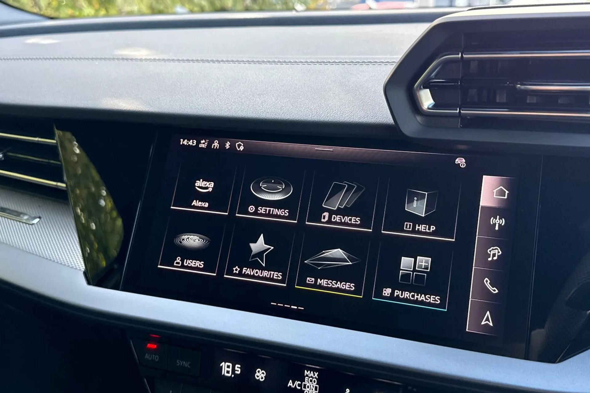 Audi A3 thumbnail image number 35