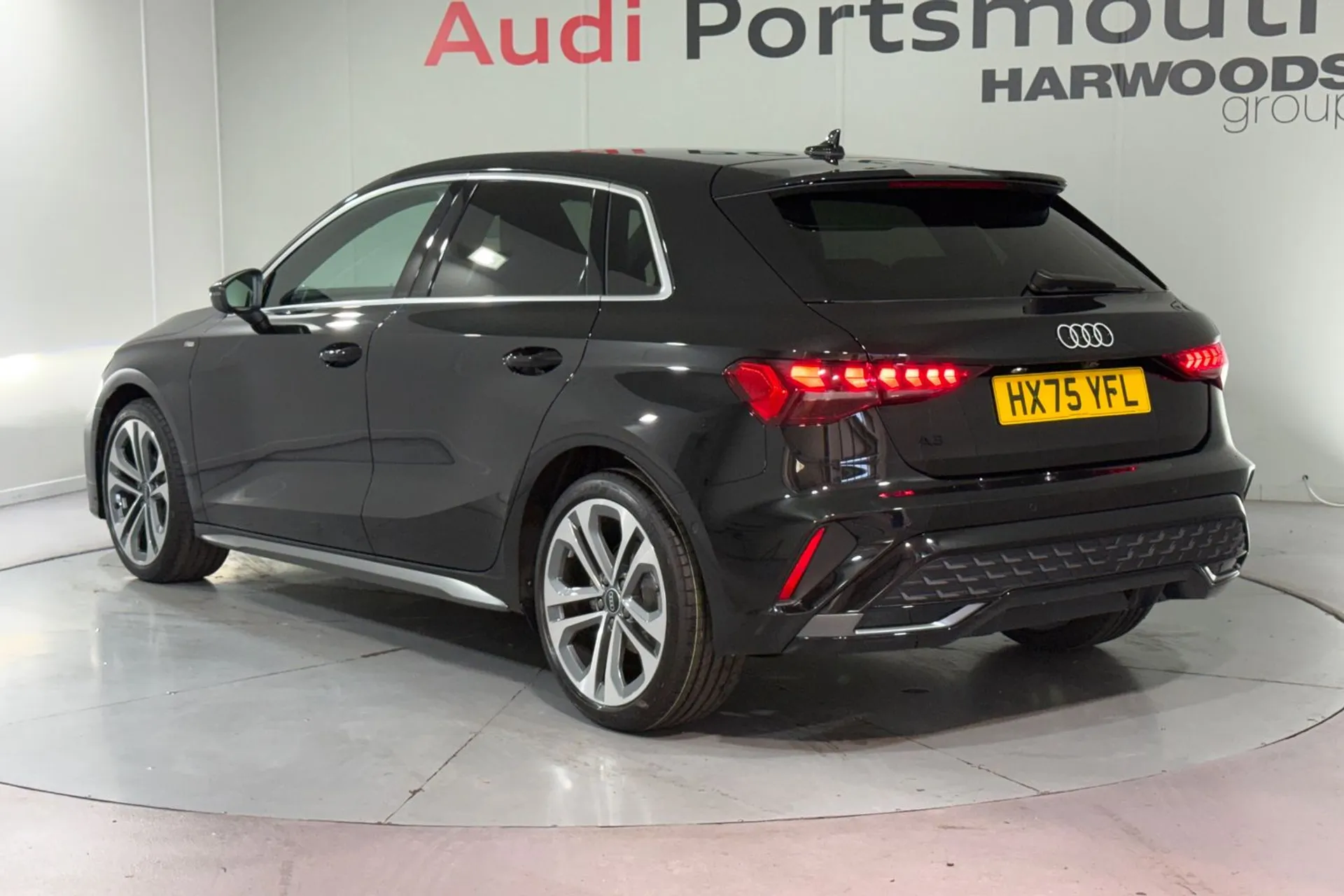 Audi A3 thumbnail image number 9