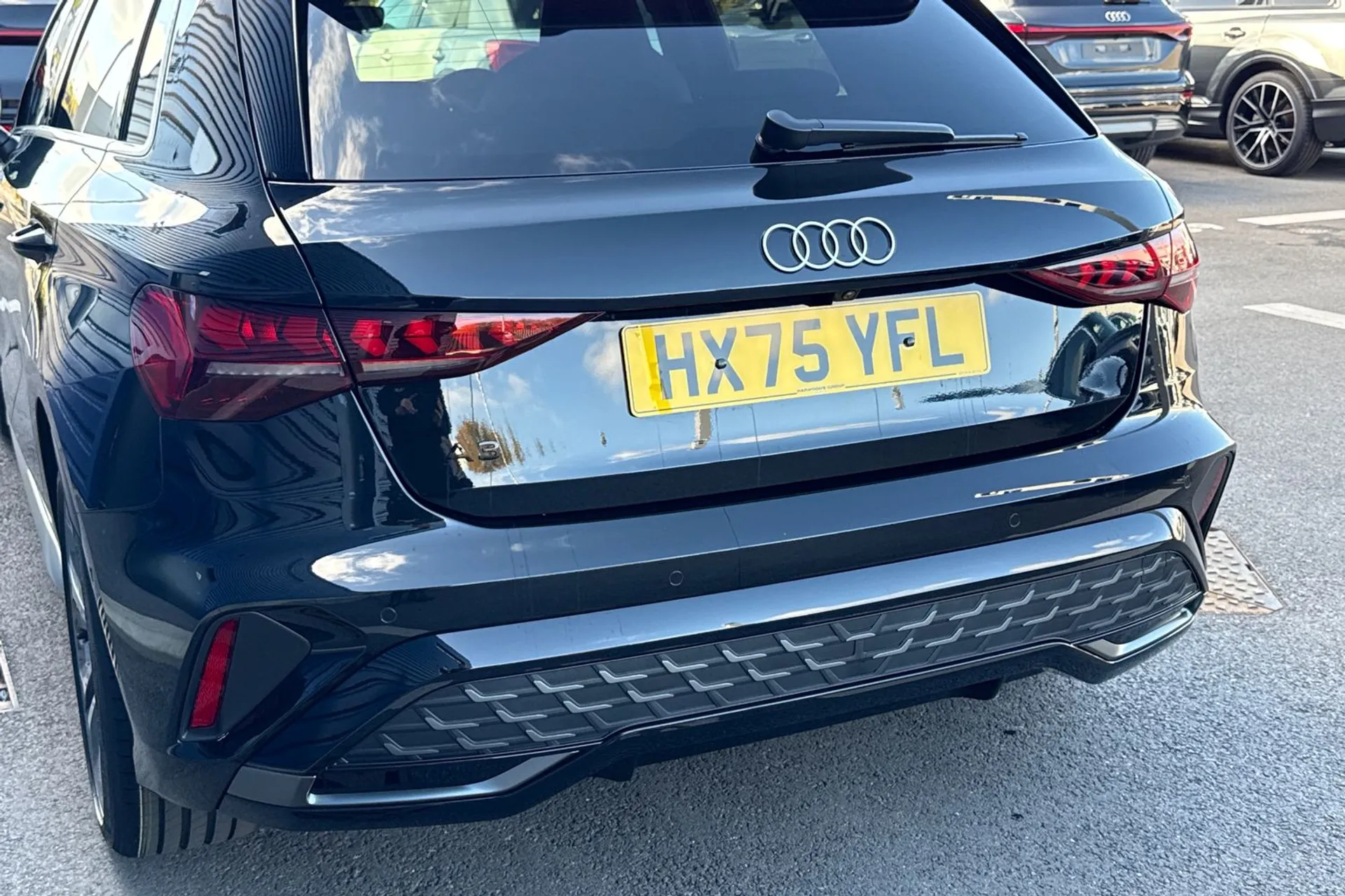 Audi A3 thumbnail image number 16