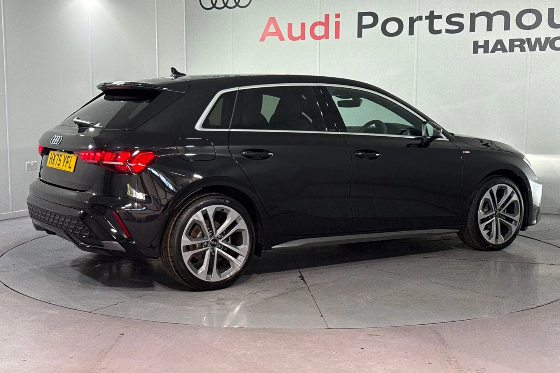 Audi A3 thumbnail image number 10