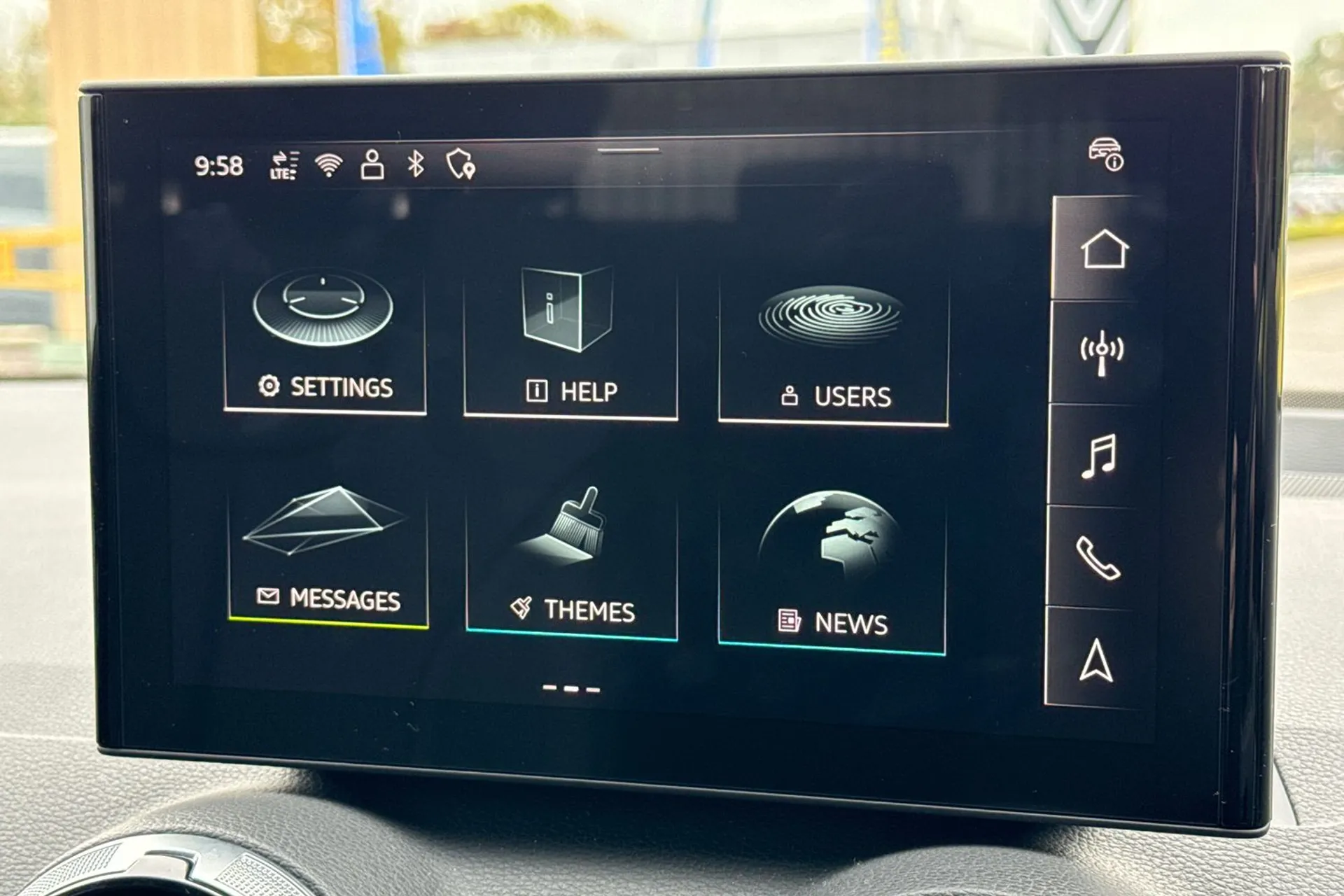 Audi Q2 thumbnail image number 33