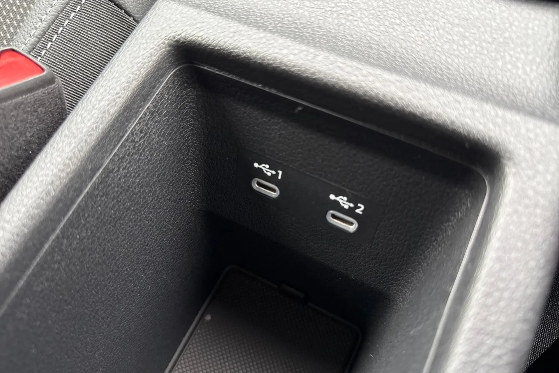 Audi Q2 thumbnail image number 31