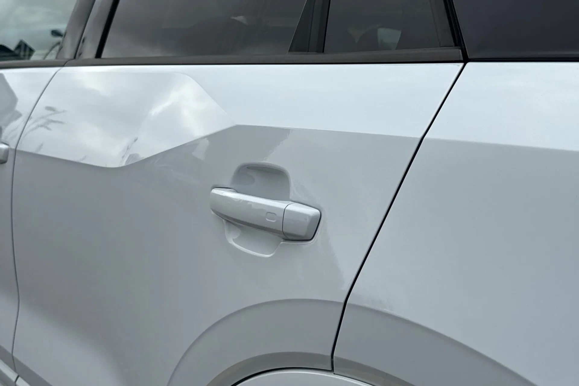 Audi Q2 thumbnail image number 15