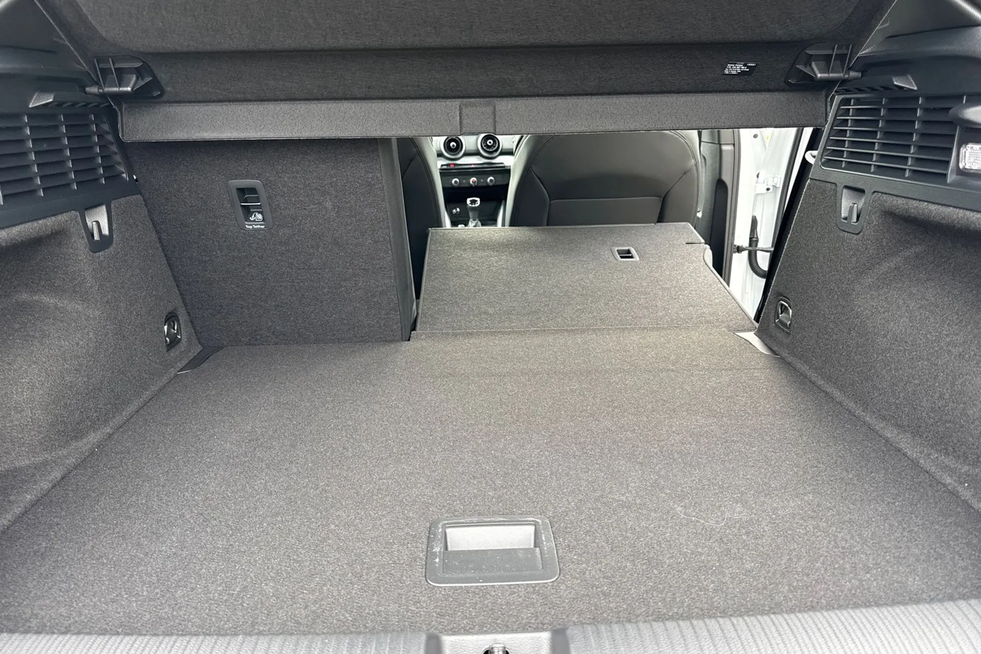 Audi Q2 thumbnail image number 20