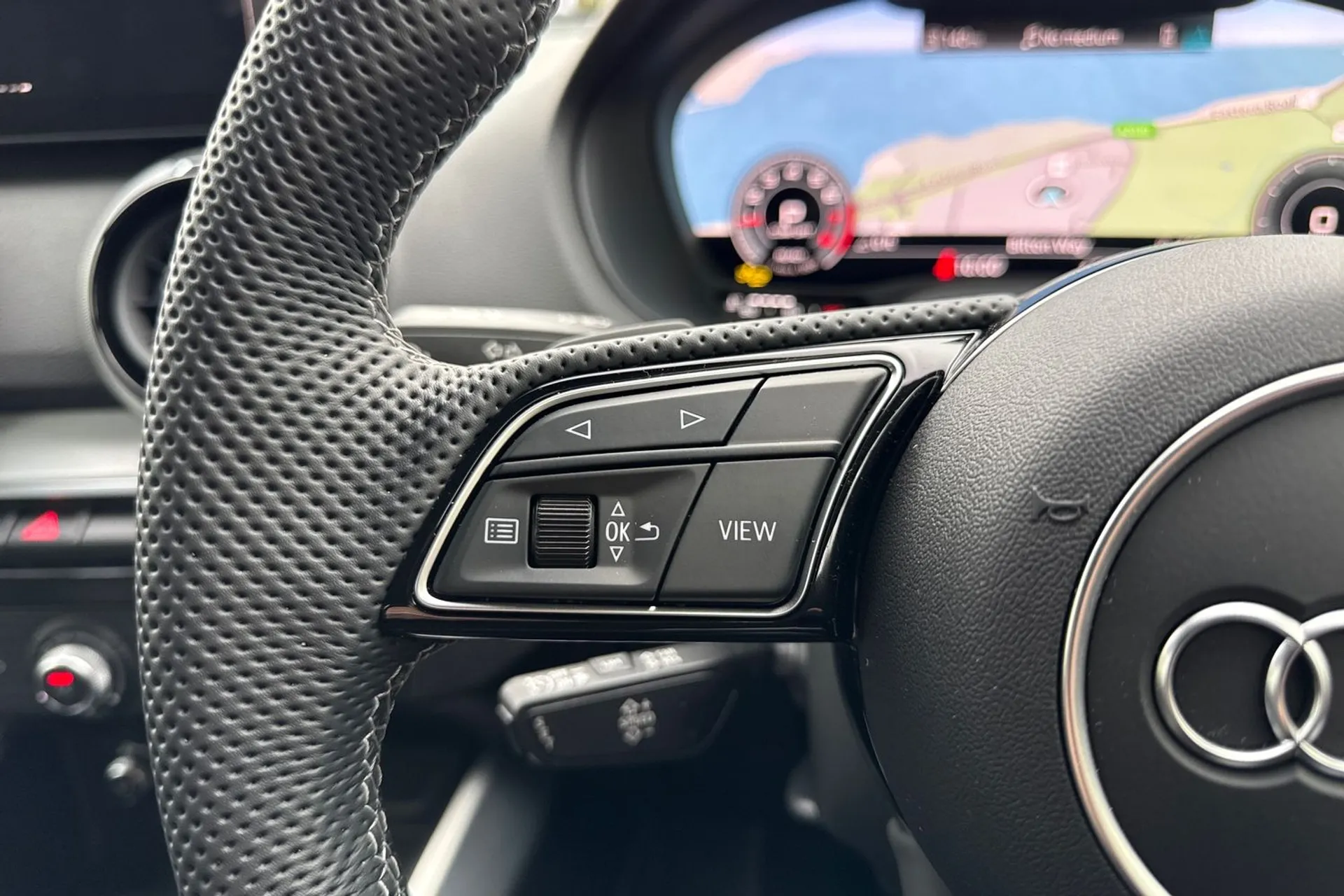 Audi Q2 thumbnail image number 44