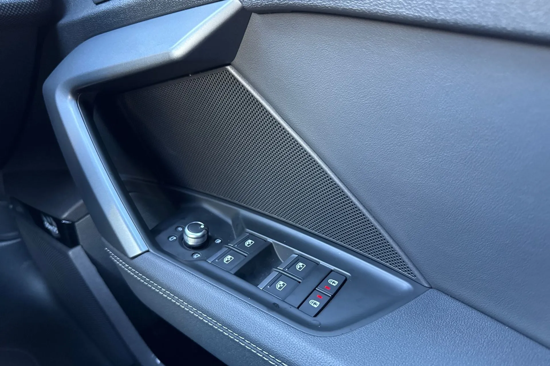 Audi A3 thumbnail image number 48