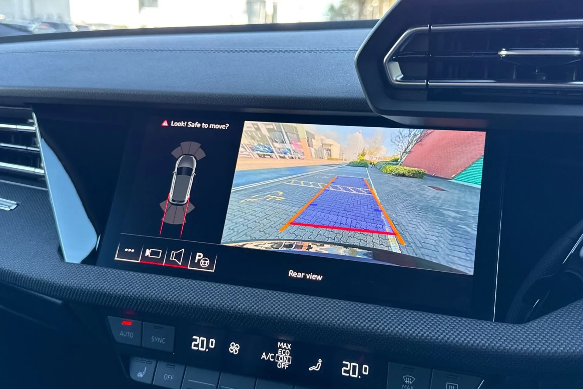 Audi A3 thumbnail image number 25