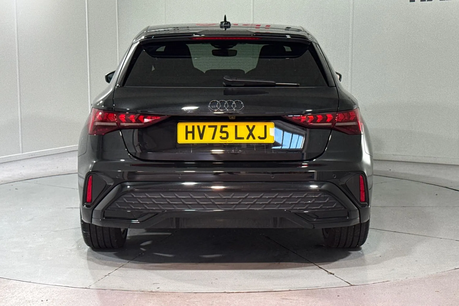 Audi A3 thumbnail image number 7