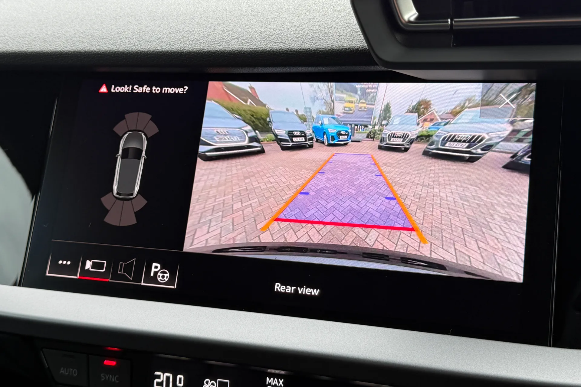 Audi A3 thumbnail image number 4