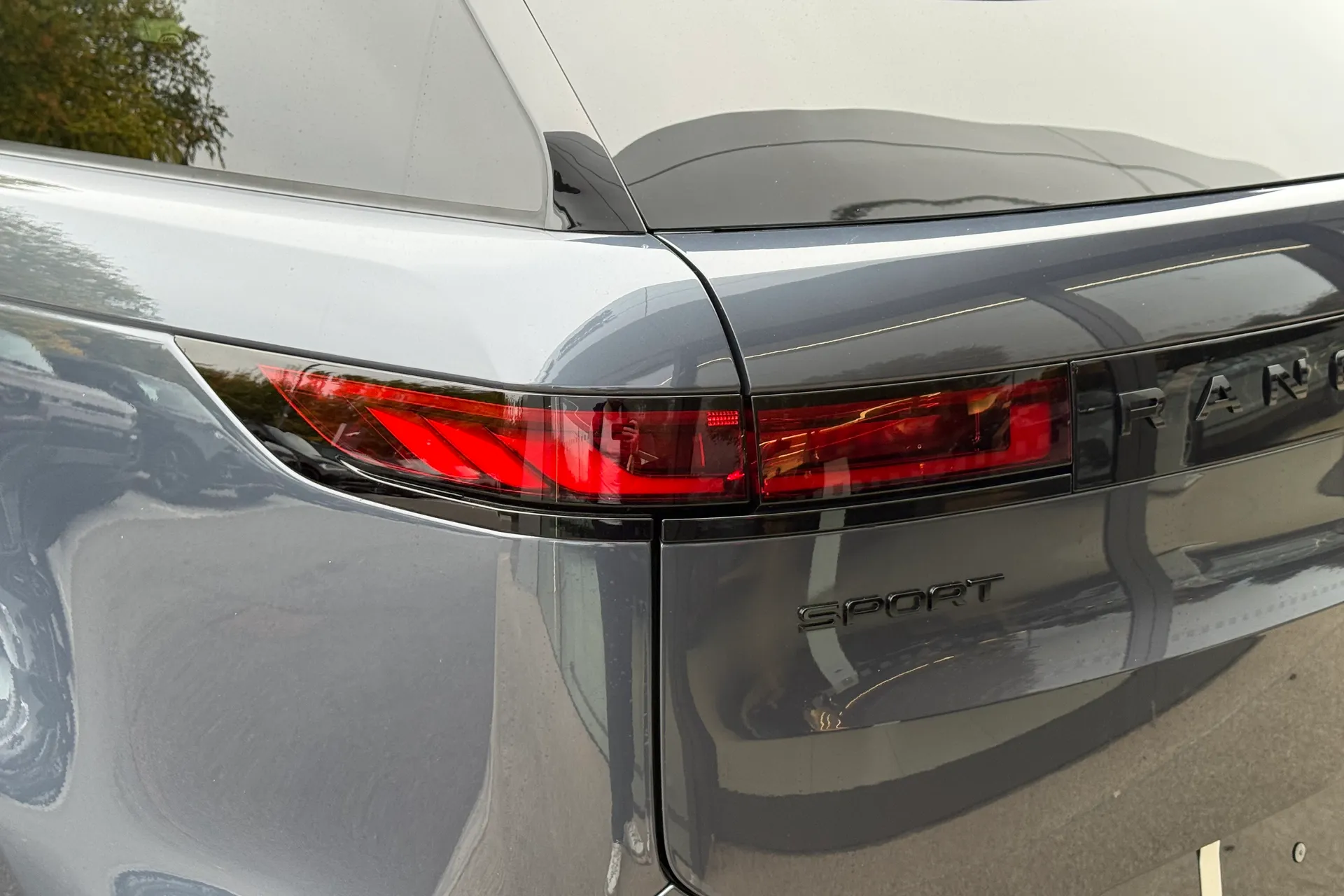 LAND ROVER RANGE ROVER SPORT thumbnail image number 19