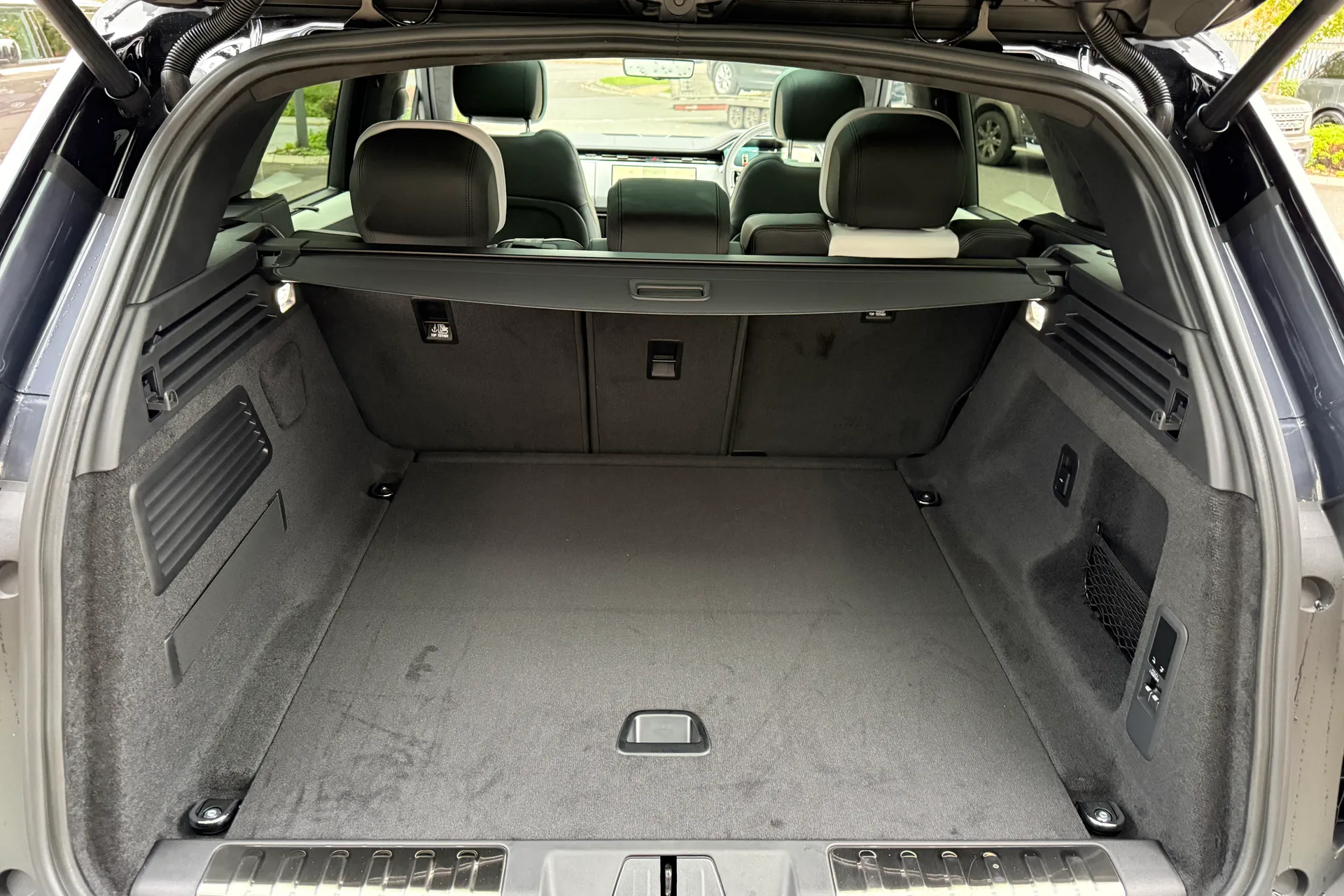 LAND ROVER RANGE ROVER SPORT thumbnail image number 10