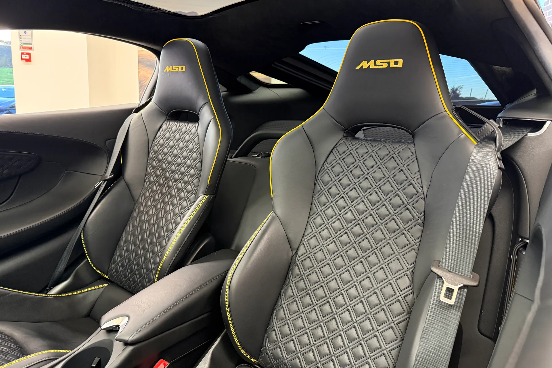 McLaren GT thumbnail image number 25