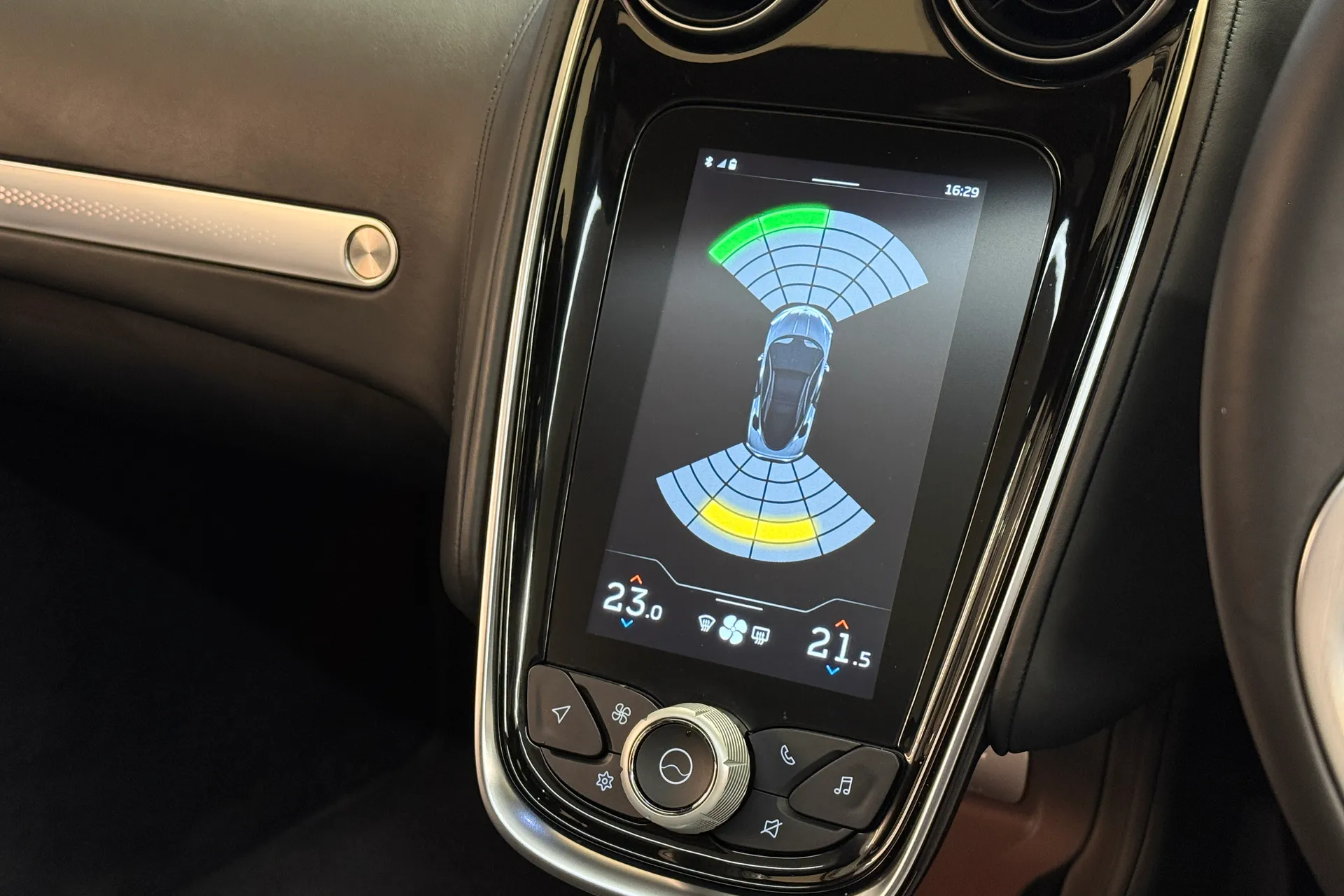 McLaren GT thumbnail image number 35