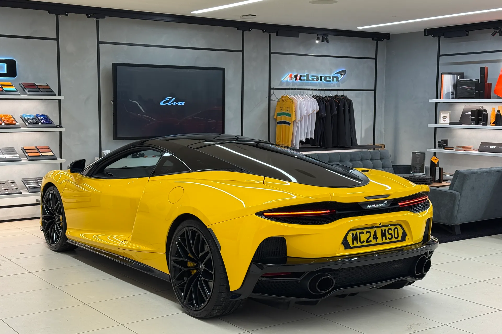 McLaren GT thumbnail image number 4