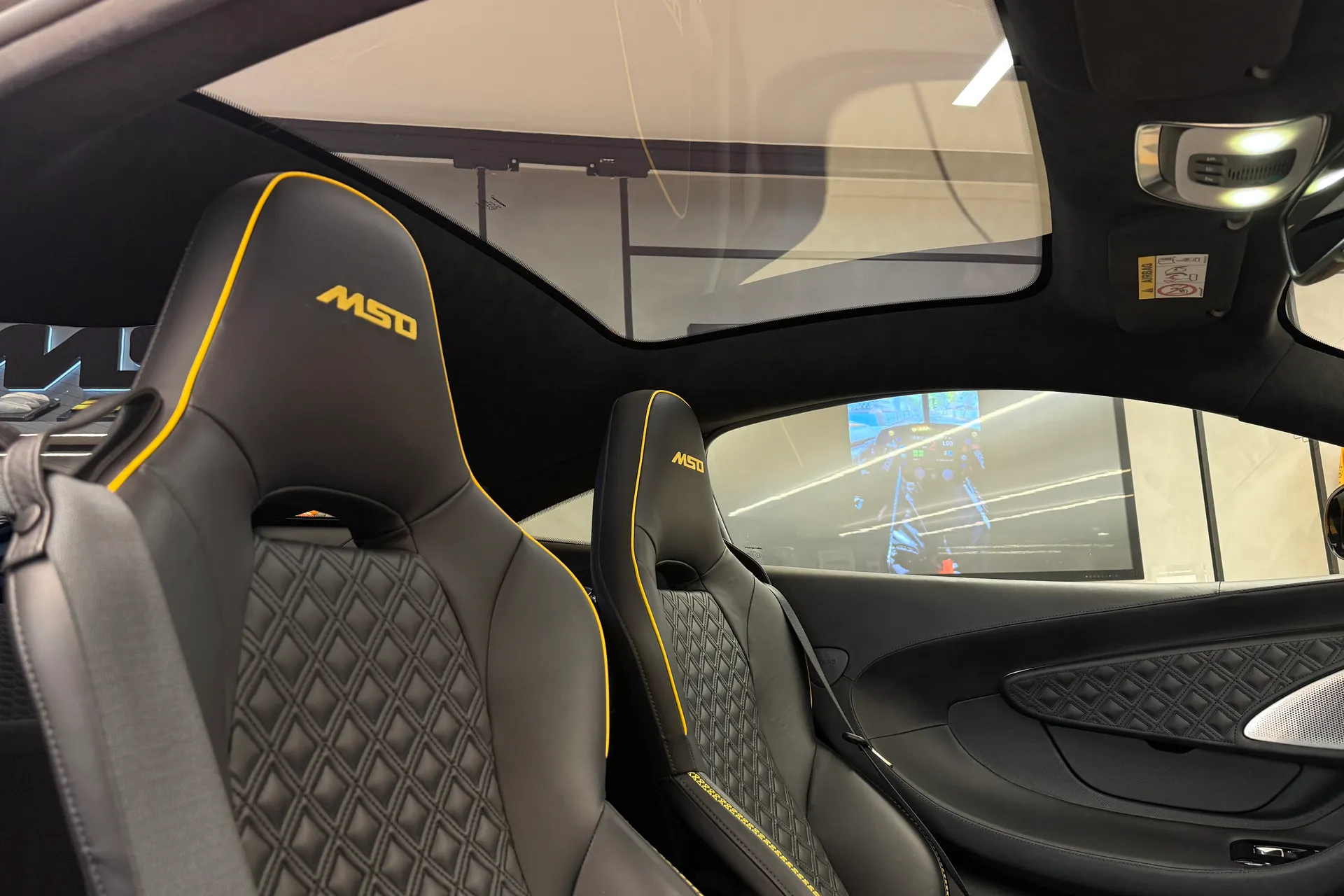 McLaren GT thumbnail image number 6