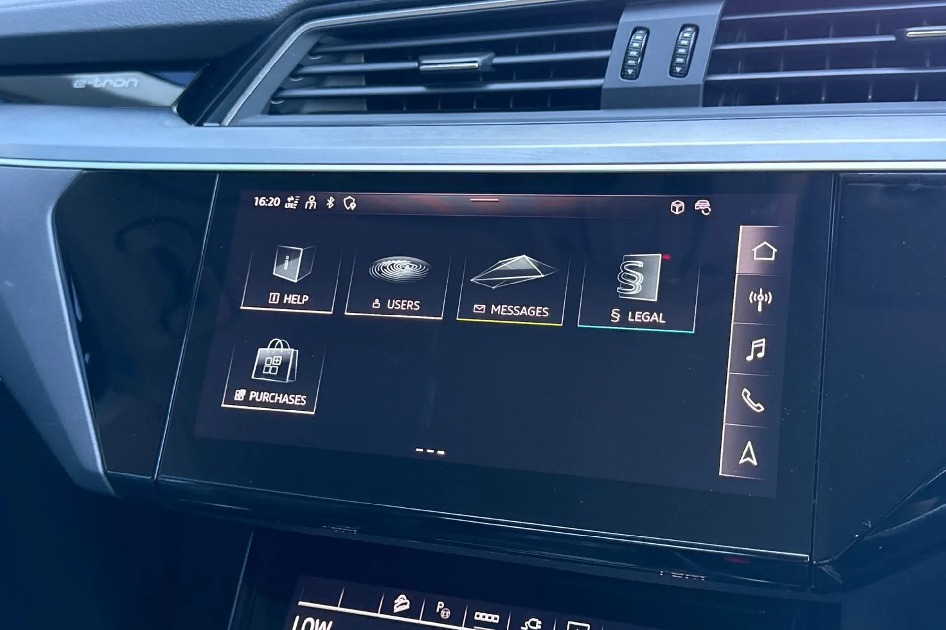 Audi e-tron thumbnail image number 54