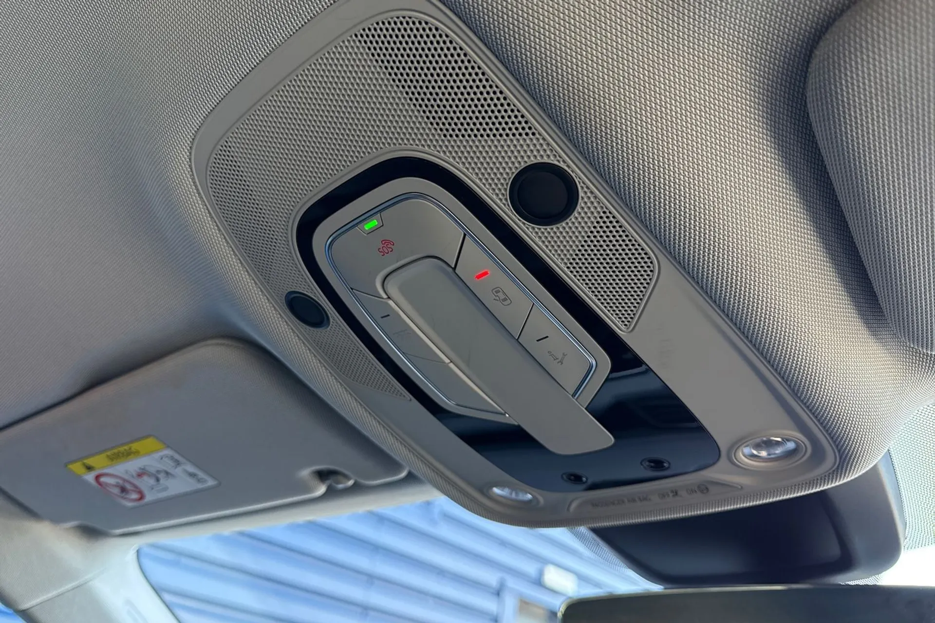 Audi e-tron thumbnail image number 49