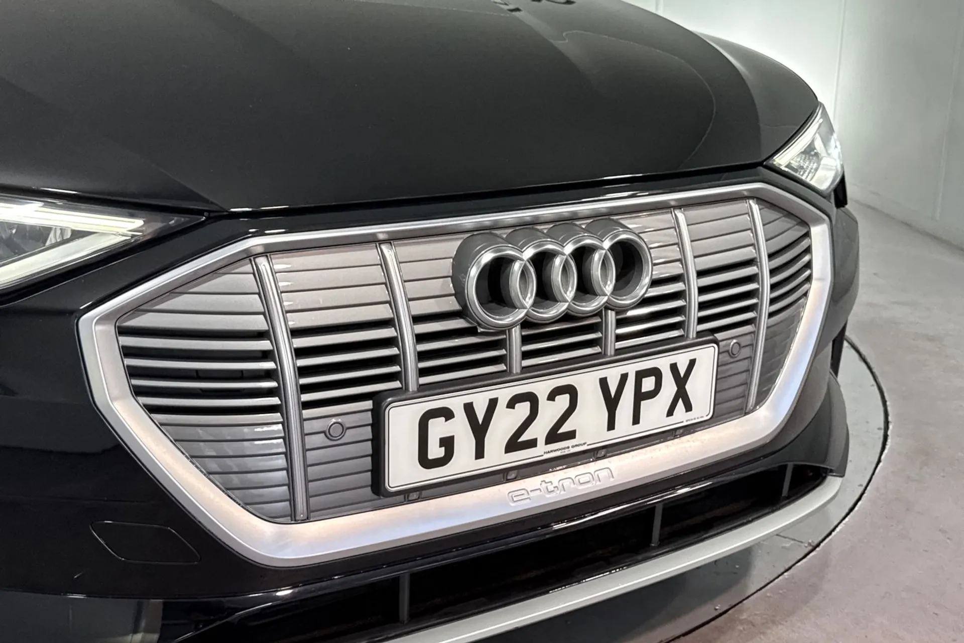 Audi e-tron thumbnail image number 33