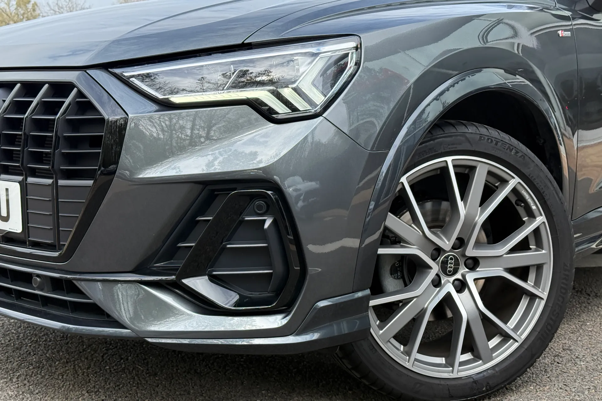Audi Q3 thumbnail image number 55