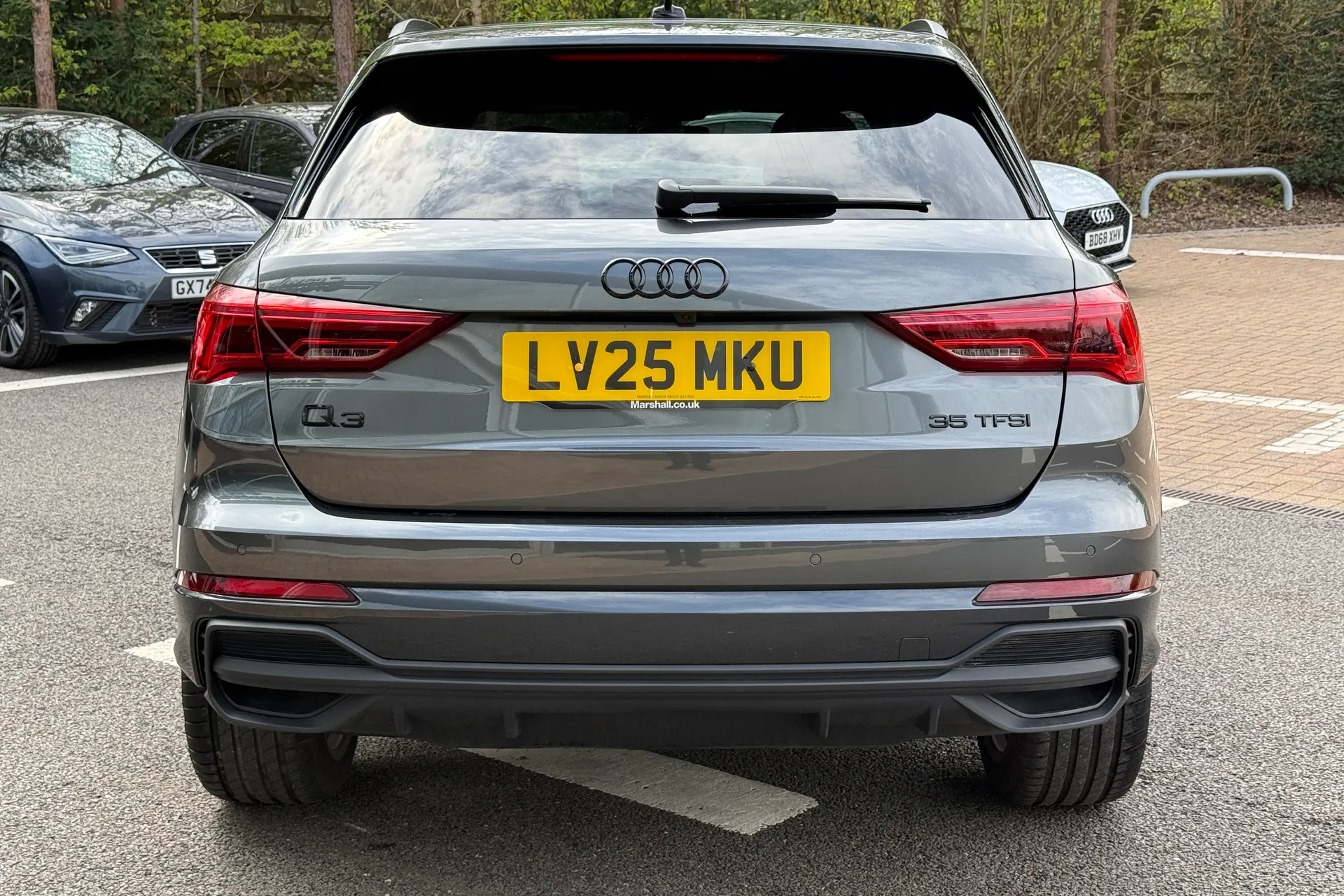 Audi Q3 thumbnail image number 42