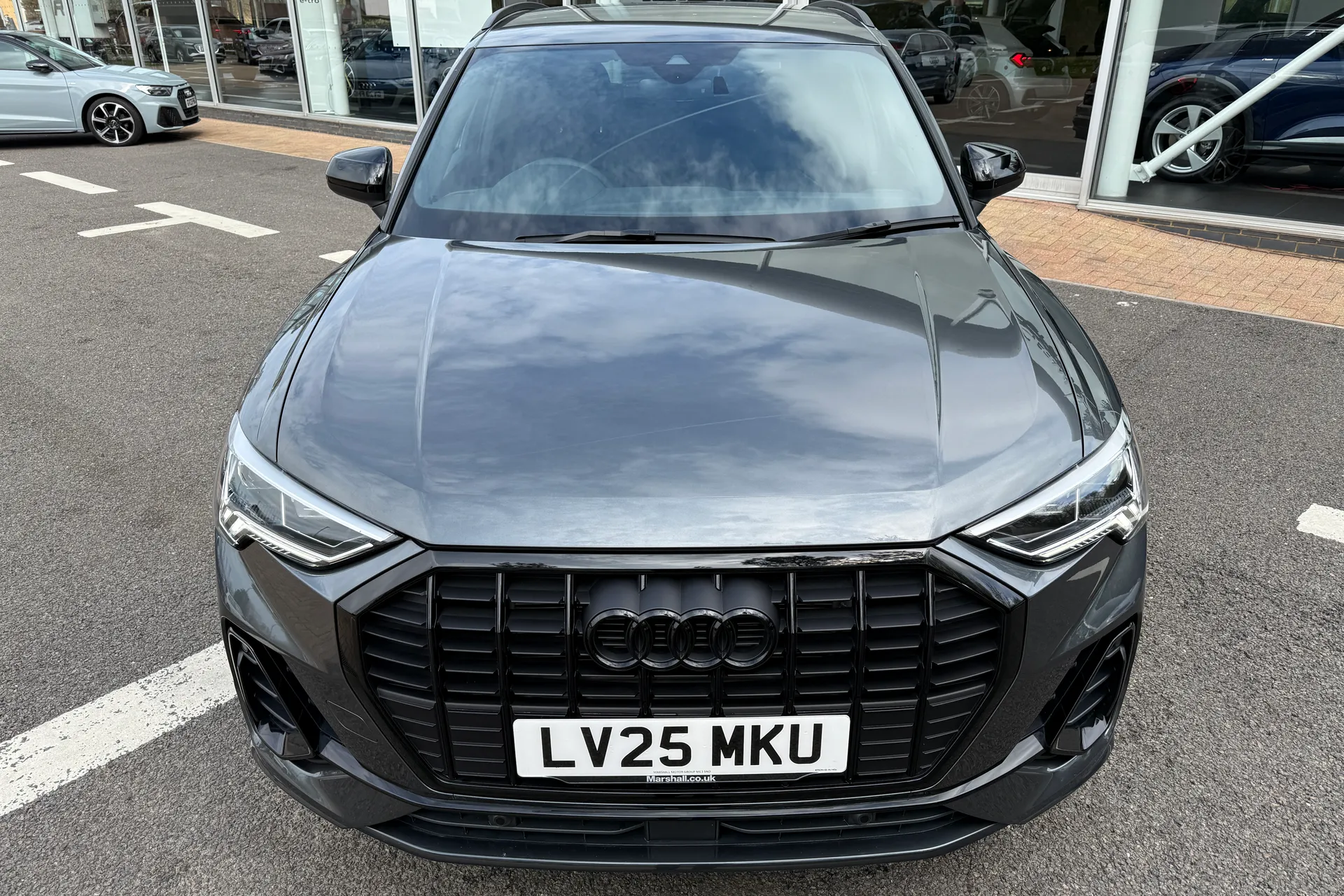 Audi Q3 thumbnail image number 57