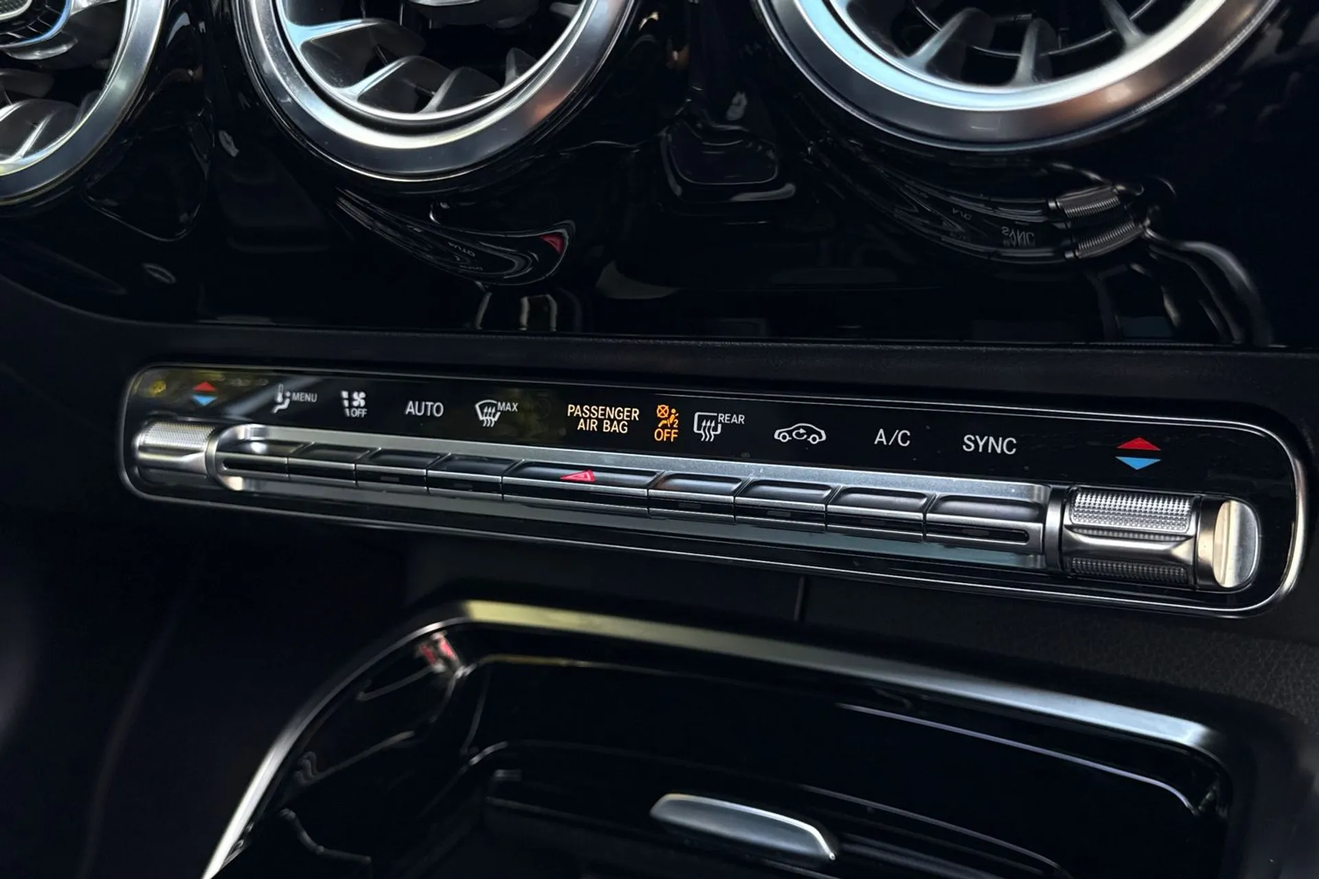 MERCEDES-BENZ A CLASS thumbnail image number 38