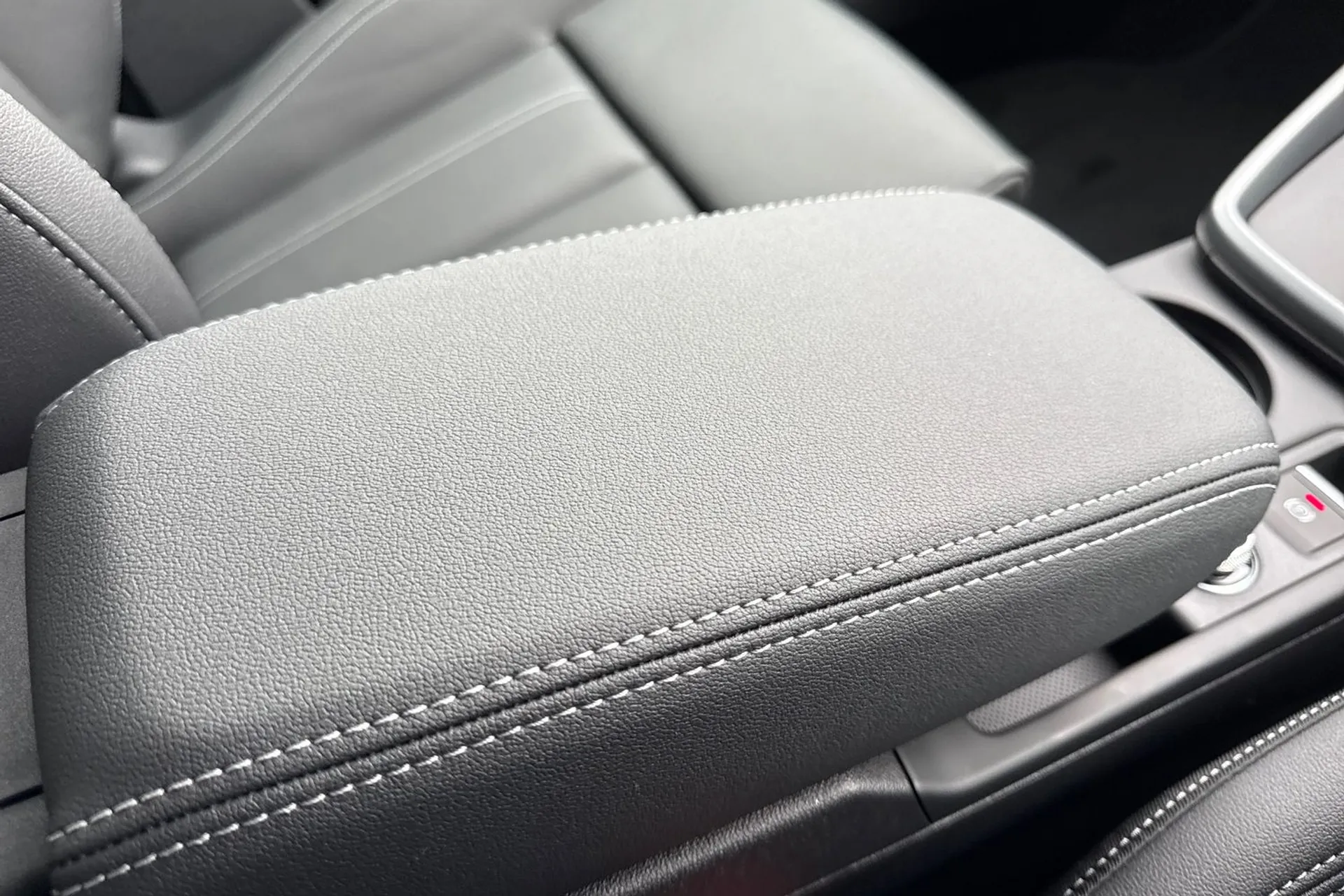 Audi A3 thumbnail image number 46