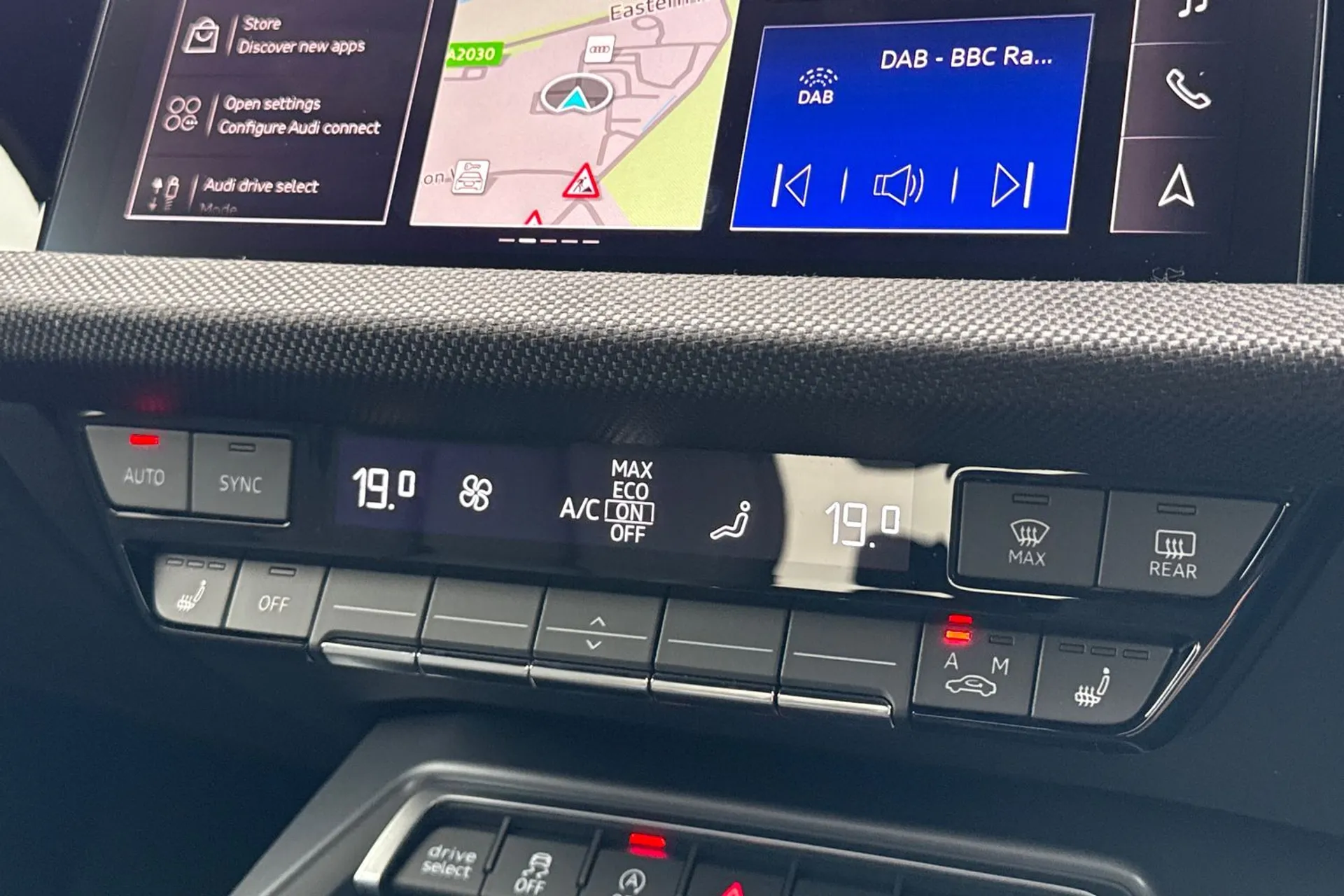 Audi A3 thumbnail image number 33