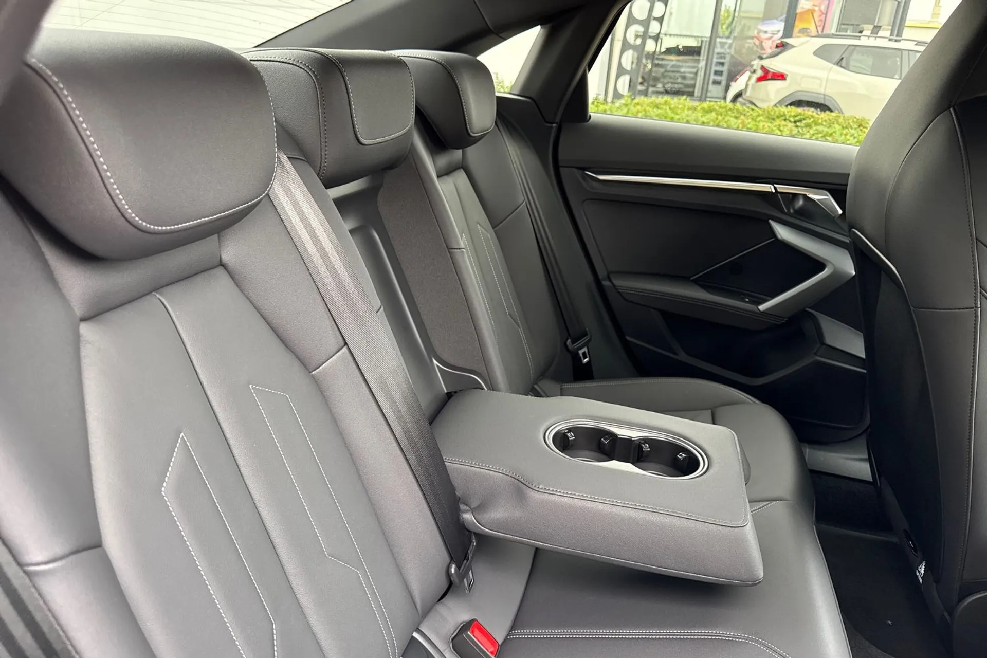 Audi A3 thumbnail image number 21