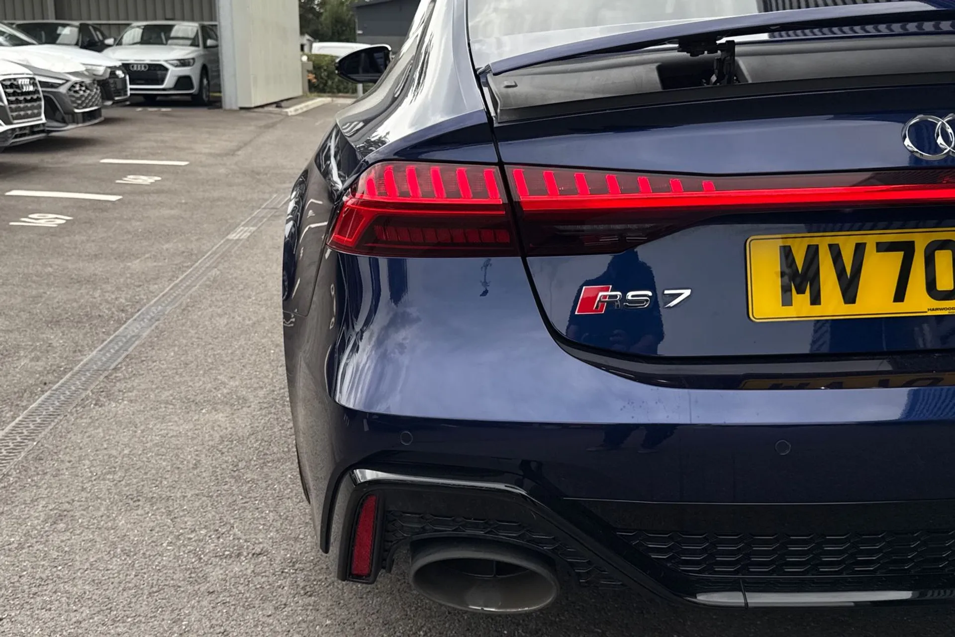 Audi RS 7 thumbnail image number 19