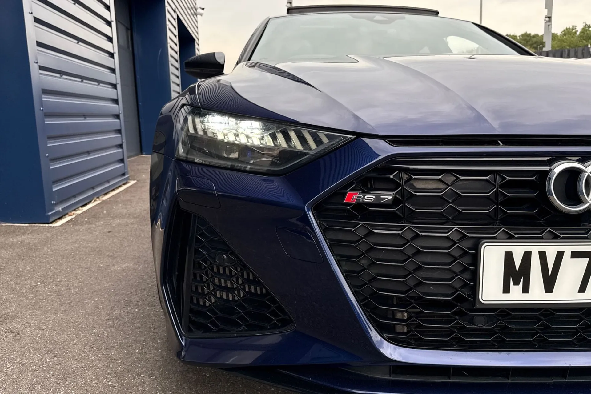 Audi RS 7 thumbnail image number 25