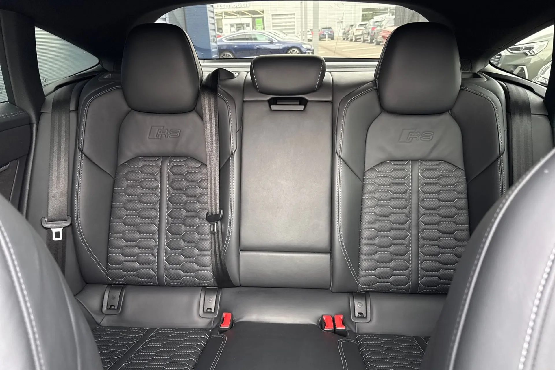 Audi RS 7 thumbnail image number 32