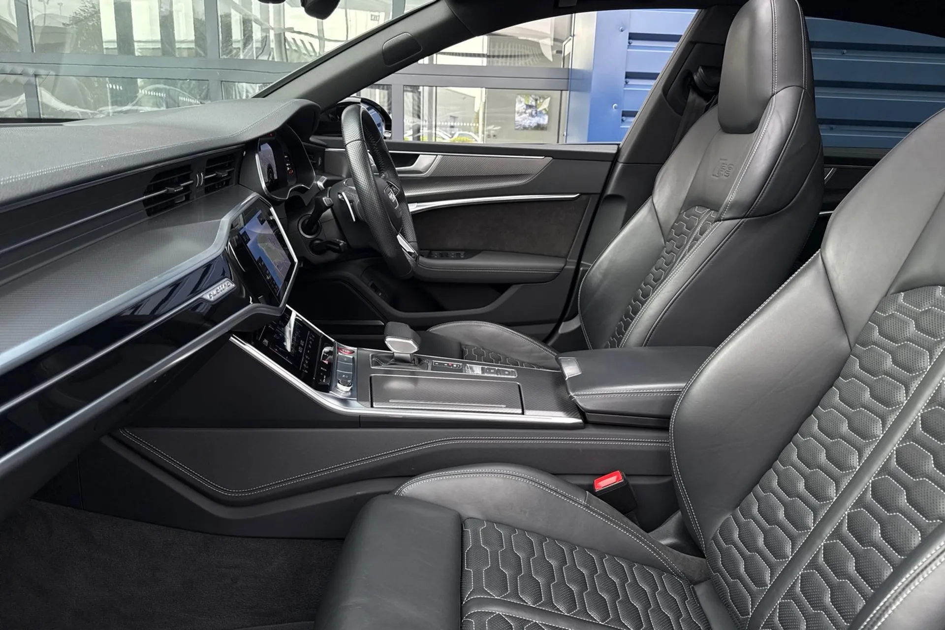 Audi RS 7 thumbnail image number 30