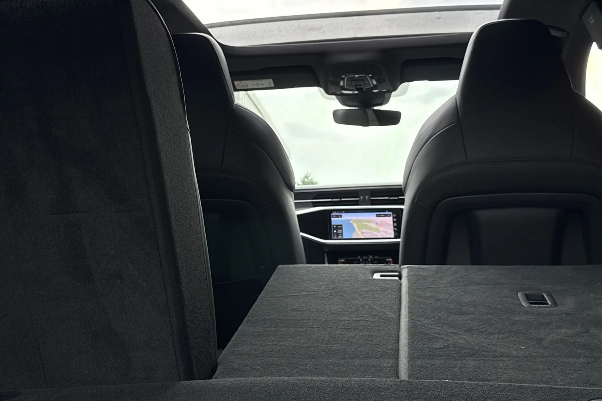 Audi RS 7 thumbnail image number 22