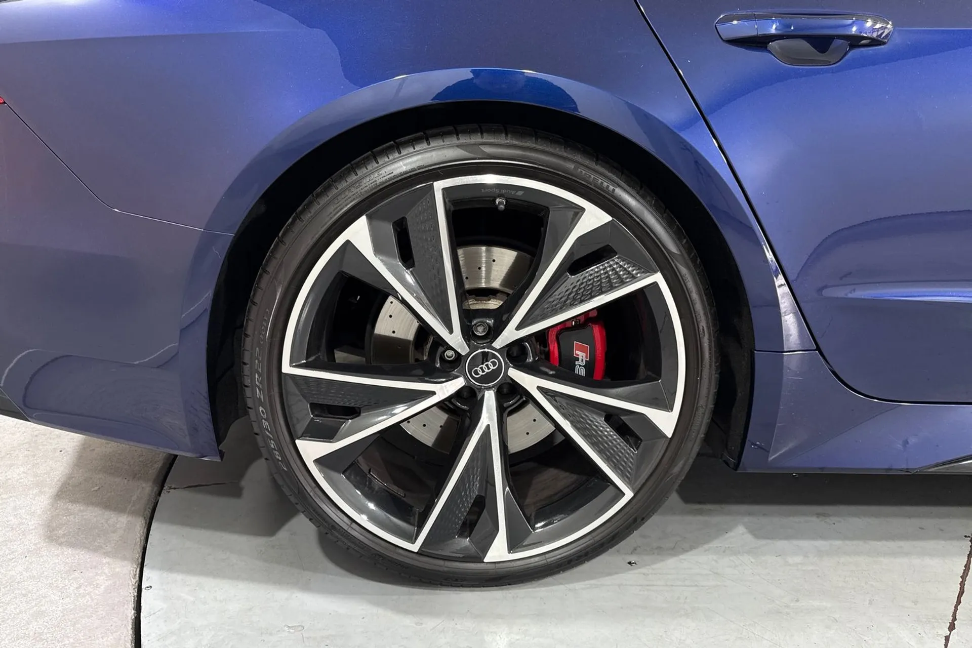 Audi RS 7 thumbnail image number 14