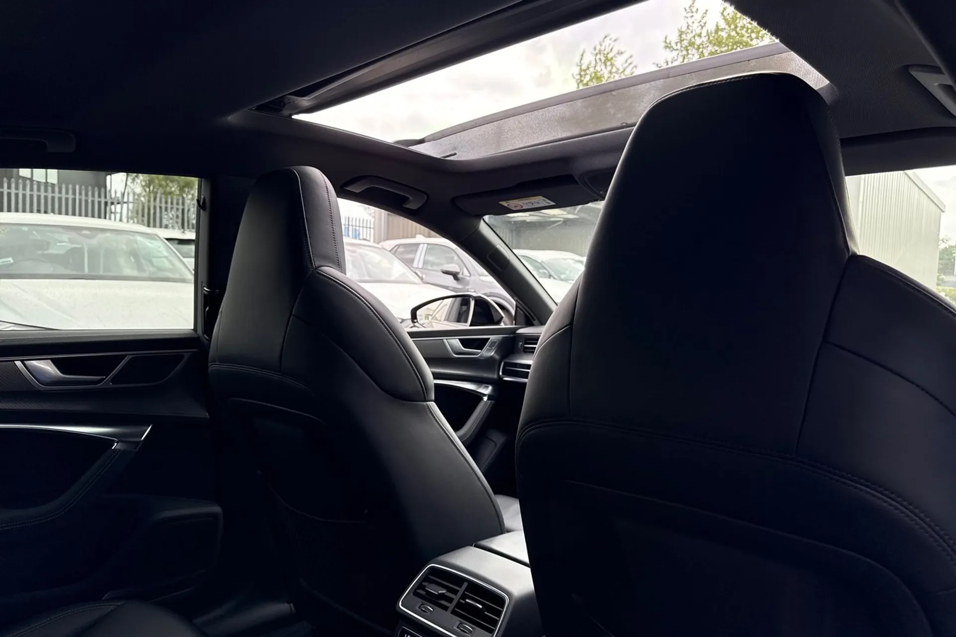 Audi RS 7 thumbnail image number 24